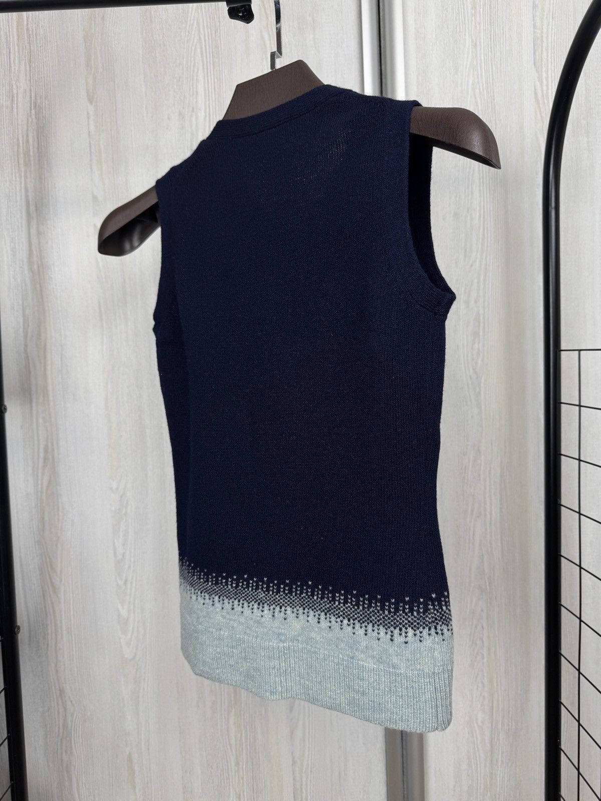 Yohji Yamamoto Ined Yohji Yamamoto wool knitted vest v neck size 2 Size S / US 4 / IT 40 - 4 Thumbnail