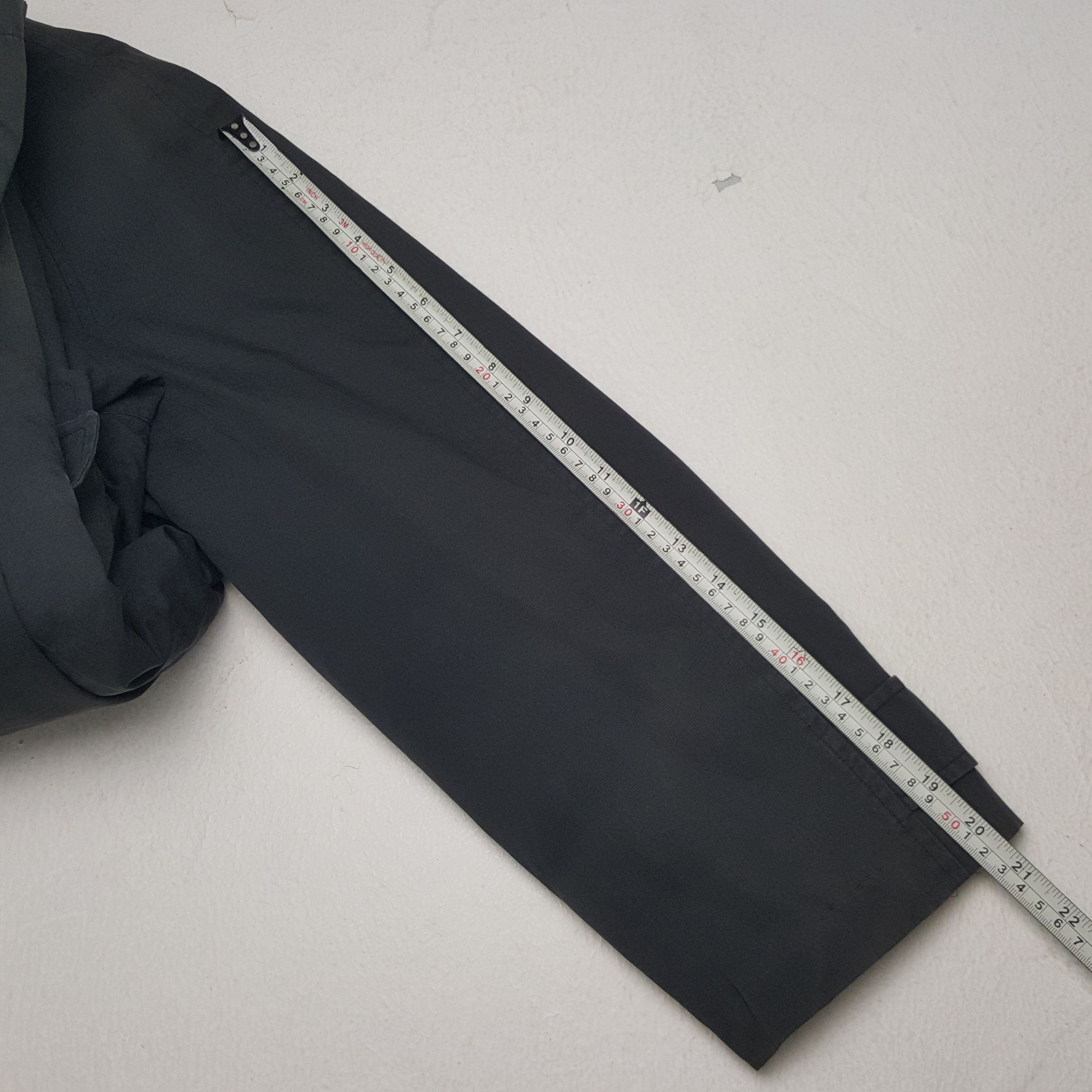 Burberry × Vintage Vintage Burberry London Custom Spell Out Zipper Jacket Size US M / EU 48-50 / 2 - 7 Thumbnail