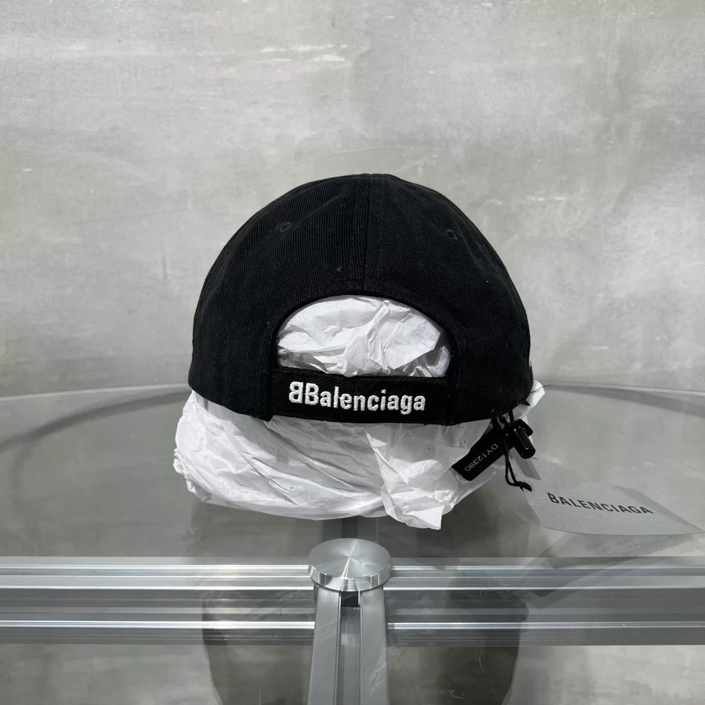 Balenciaga Balenciaga 24SS Man Utd Soccer Cap NWT S Size ONE SIZE - 3 Thumbnail