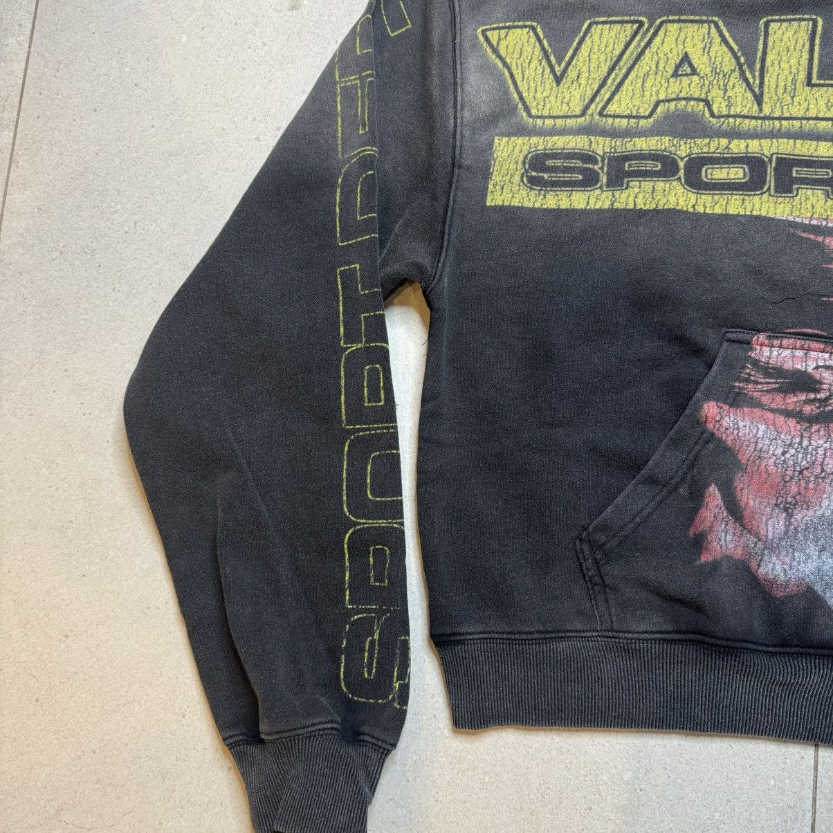 Vale Vale Forever Hellboy Pullover SIZE XL Size US XL / EU 56 / 4 - 6 Thumbnail