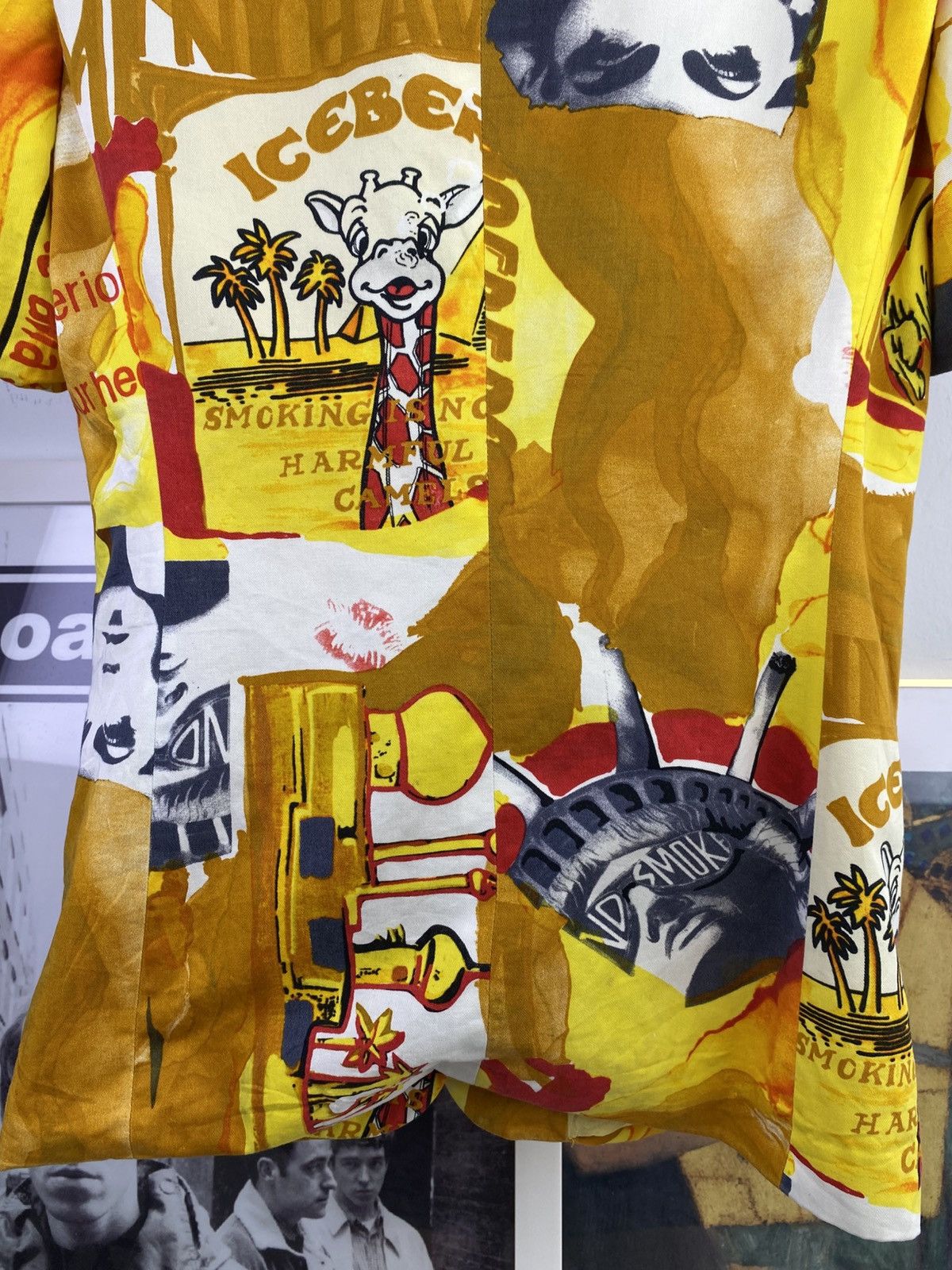 Japanese Brand 90’s Iceberg Smoking Kills Short Sleeve Blazer Jacket Size S / US 4 / IT 40 - 15 Thumbnail