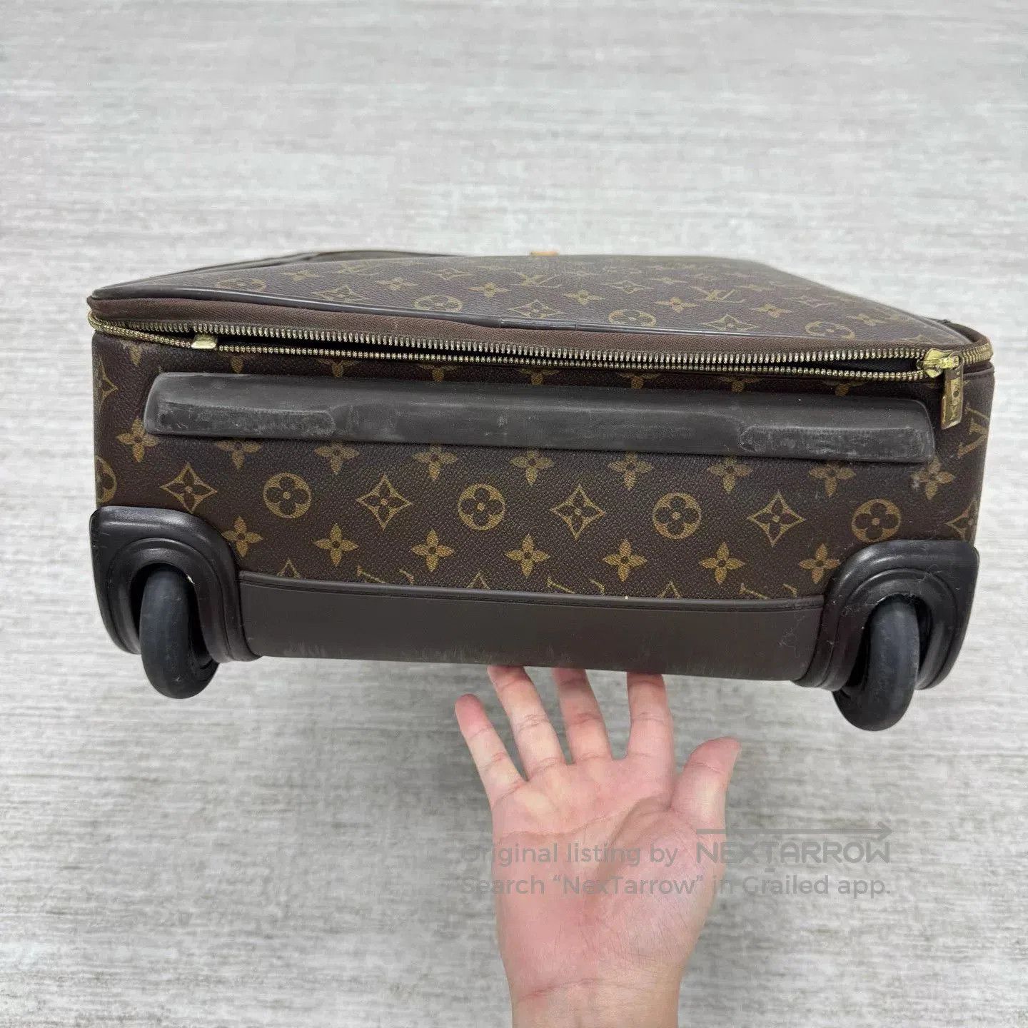 Louis Vuitton Louis Vuitton Monogram Rolling Suitcase. Size ONE SIZE - 6 Thumbnail