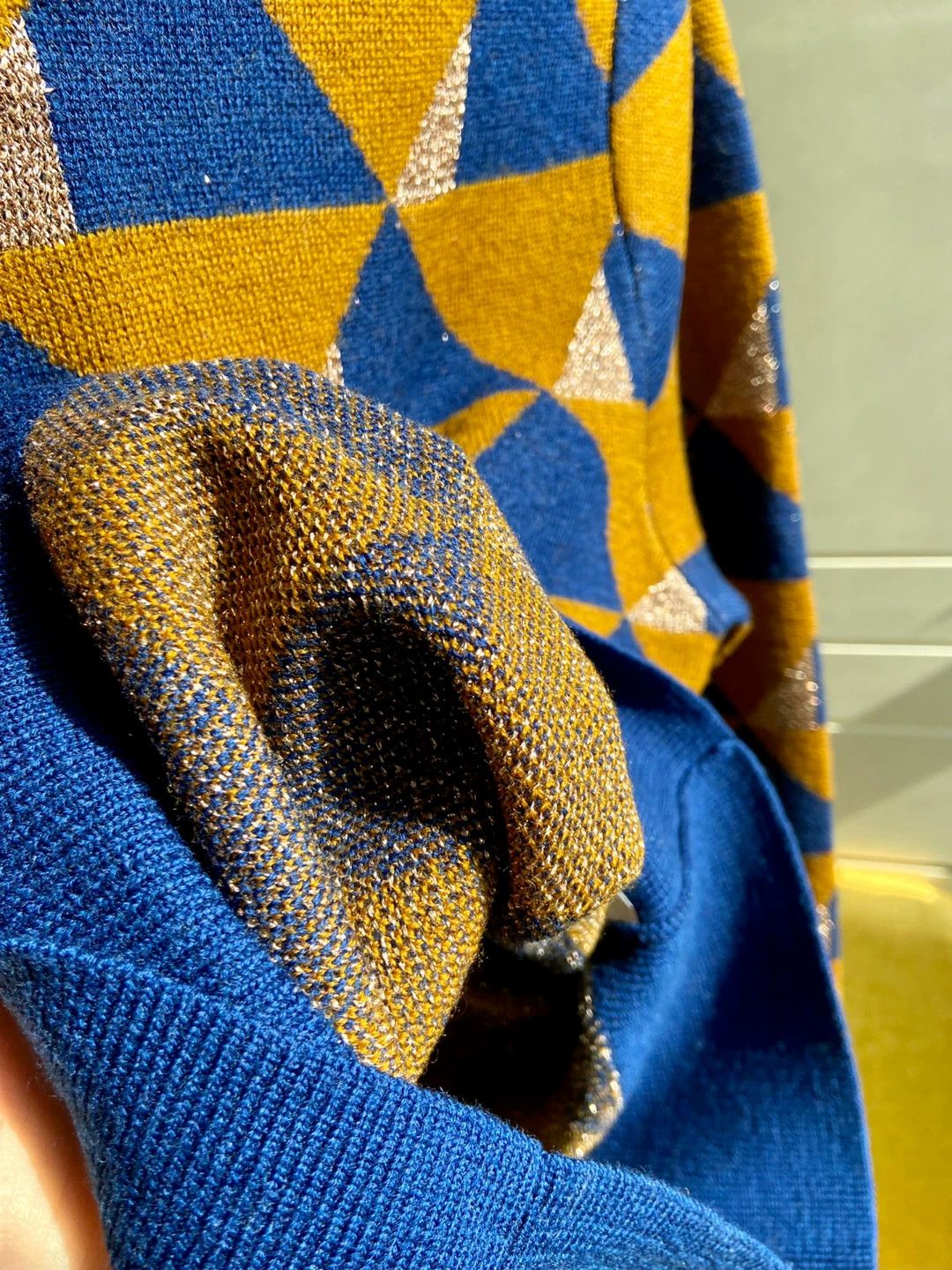 Dries Van Noten Dries Van Noten 17 Geo Metallic Wool Sweater S 99New Size S / US 4 / IT 40 - 4 Thumbnail