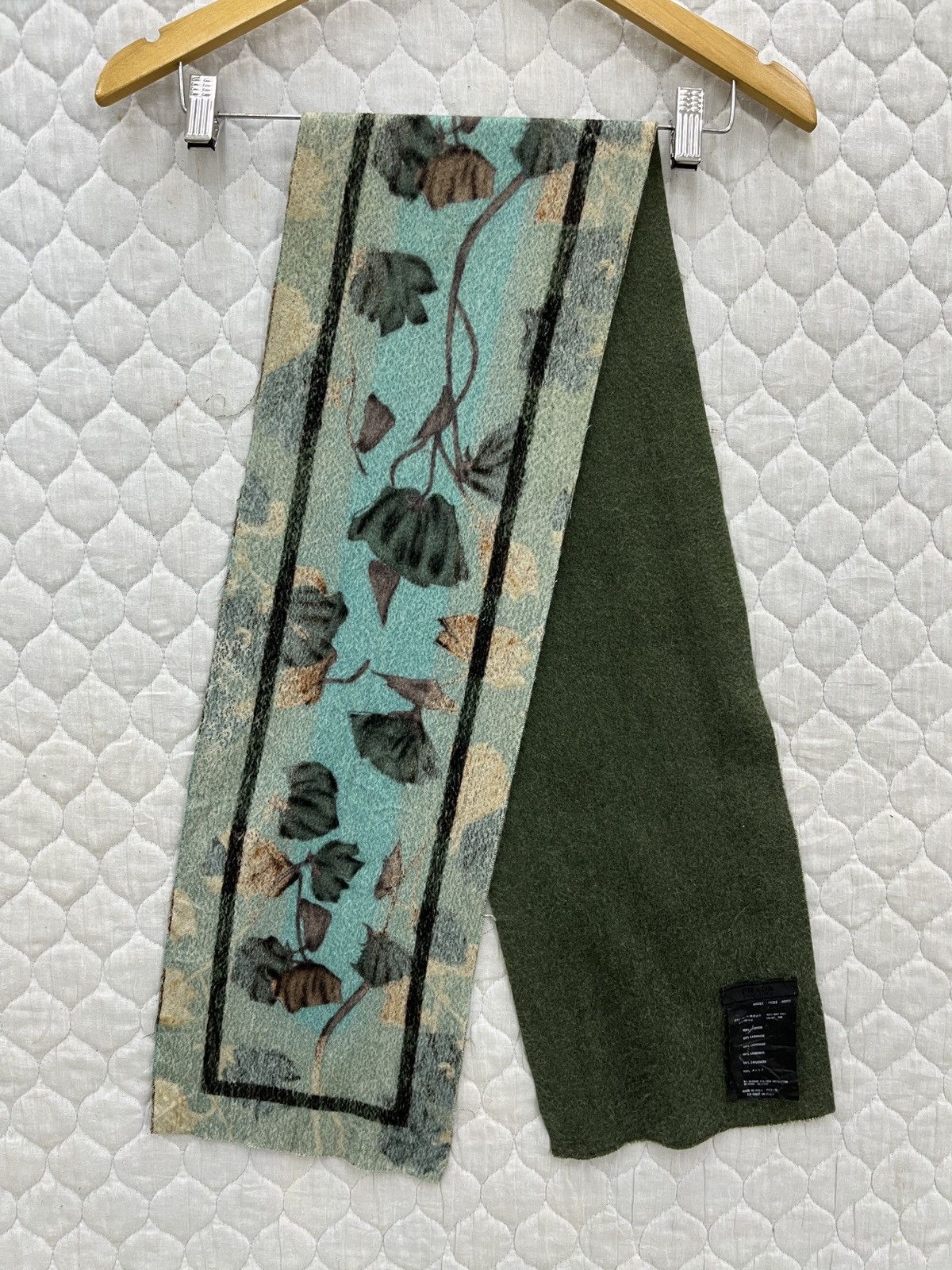 Prada 🔥🔥🔥STEALS PRADA CASHMERE SCARF Size ONE SIZE - 1 Thumbnail