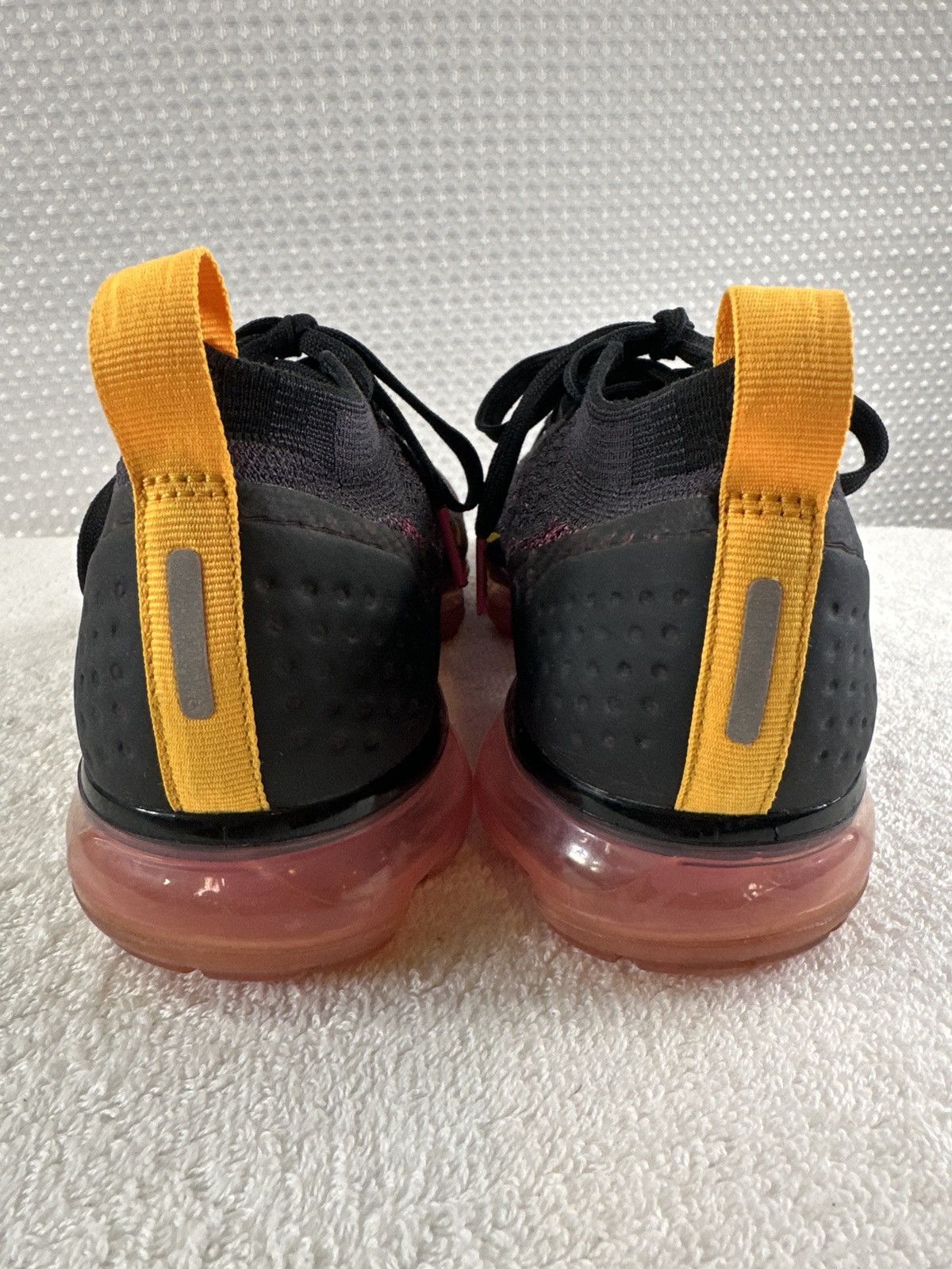 Nike Nike Air VaporMax Flyknit 2 Air Max Womens Black Pink Shoes Size US 7.5 / IT 37.5 - 4 Thumbnail