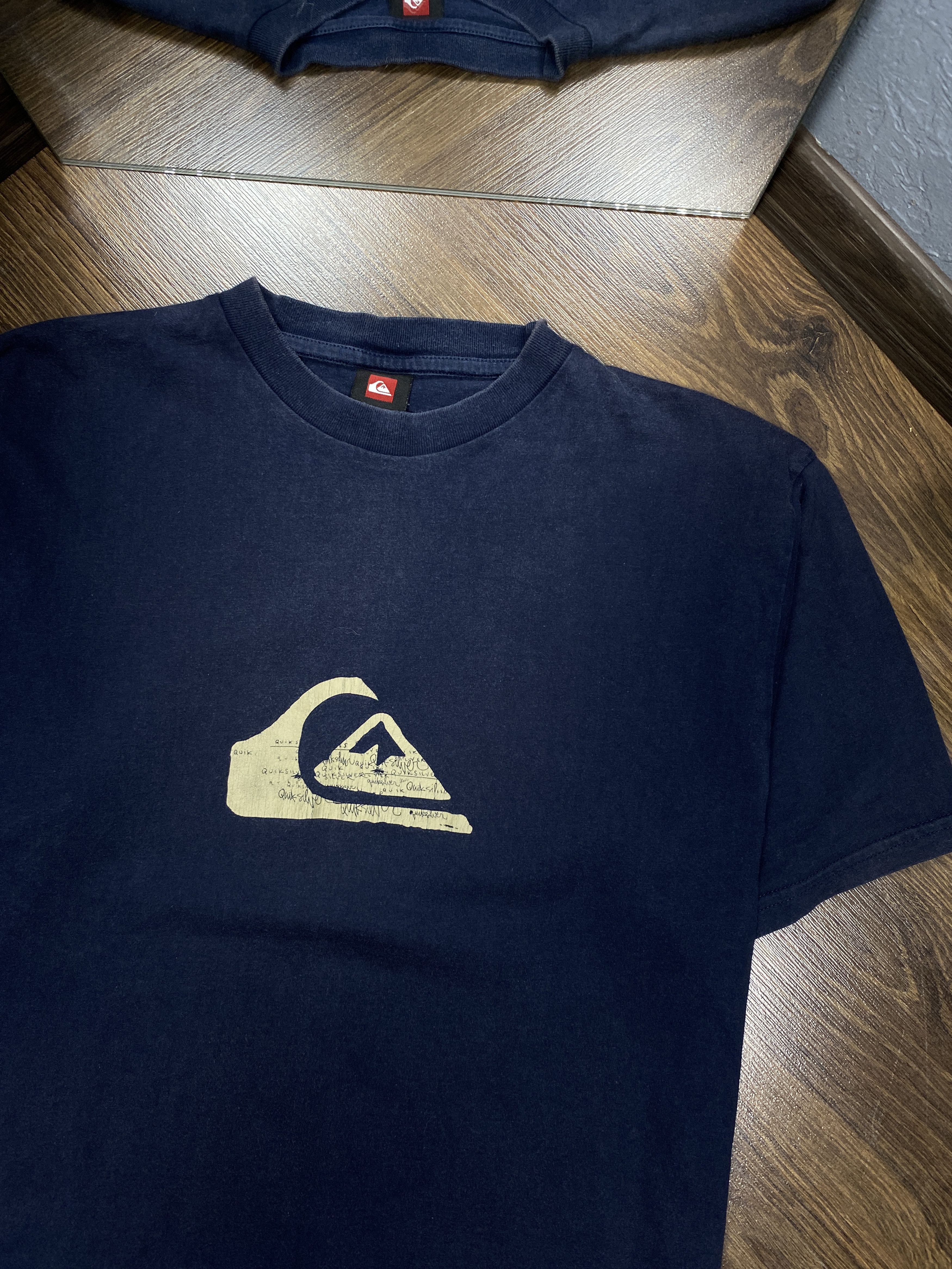 Quiksilver × Vintage перефоткать Quiksilver vintage center logo t-shirt Size US M / EU 48-50 / 2 - 2 Thumbnail
