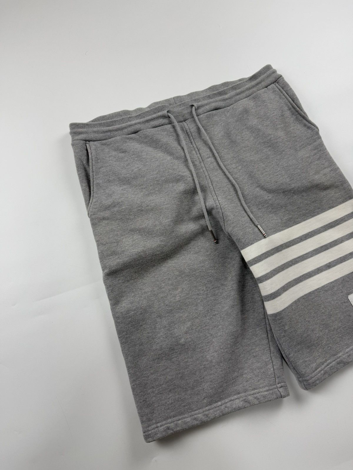 Thom Browne Thom Browne Classic Loopback 4-Bar Sweatshorts Size US 32 / EU 48 - 5 Thumbnail