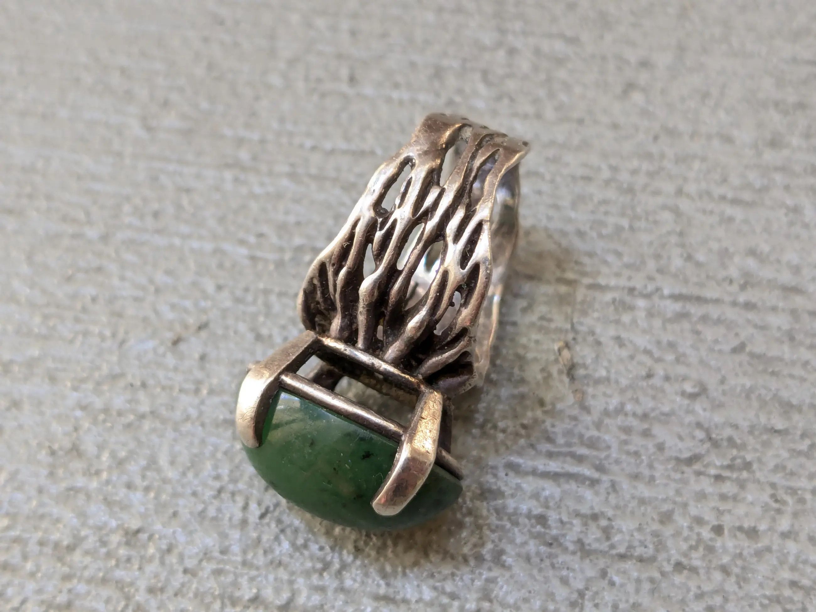 Jewelry Vintage Sterling Silver Ring Green Jade Brutalist Modern Size ONE SIZE - 12 Thumbnail