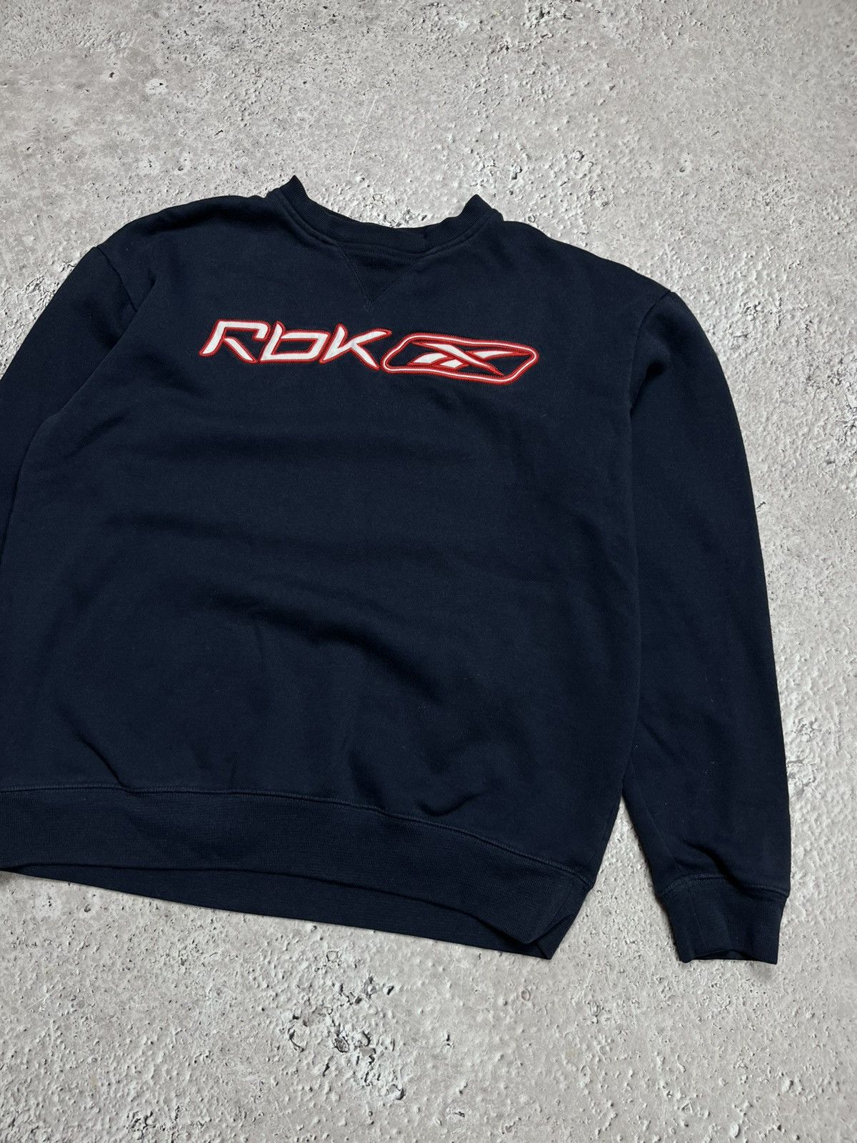 Reebok Vintage Reebok RBK Navy Sweatshirt Embroidered Logo Size S / US 4 / IT 40 - 4 Thumbnail