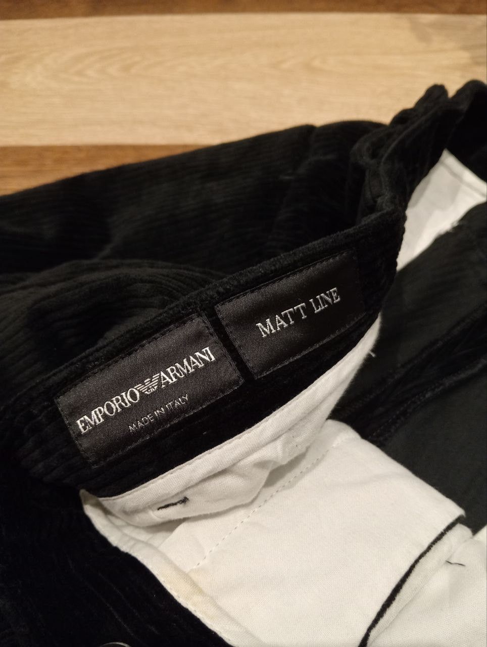 Emporio Armani EMPORIO ARMANI MATT LINE ADJUSTABLE WAIST CORDUROY PANTS Size US 36 / EU 52 - 7 Thumbnail