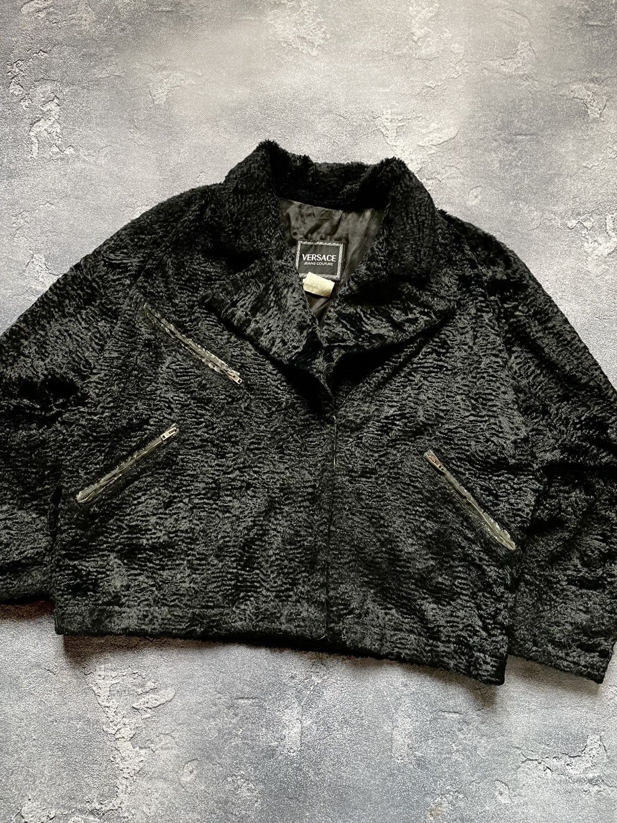 Versace Jeans Couture Vintage Gianni Versace Archival Faux Fur Cropped Jacket Rare Size S / US 4 / IT 40 - 3 Thumbnail