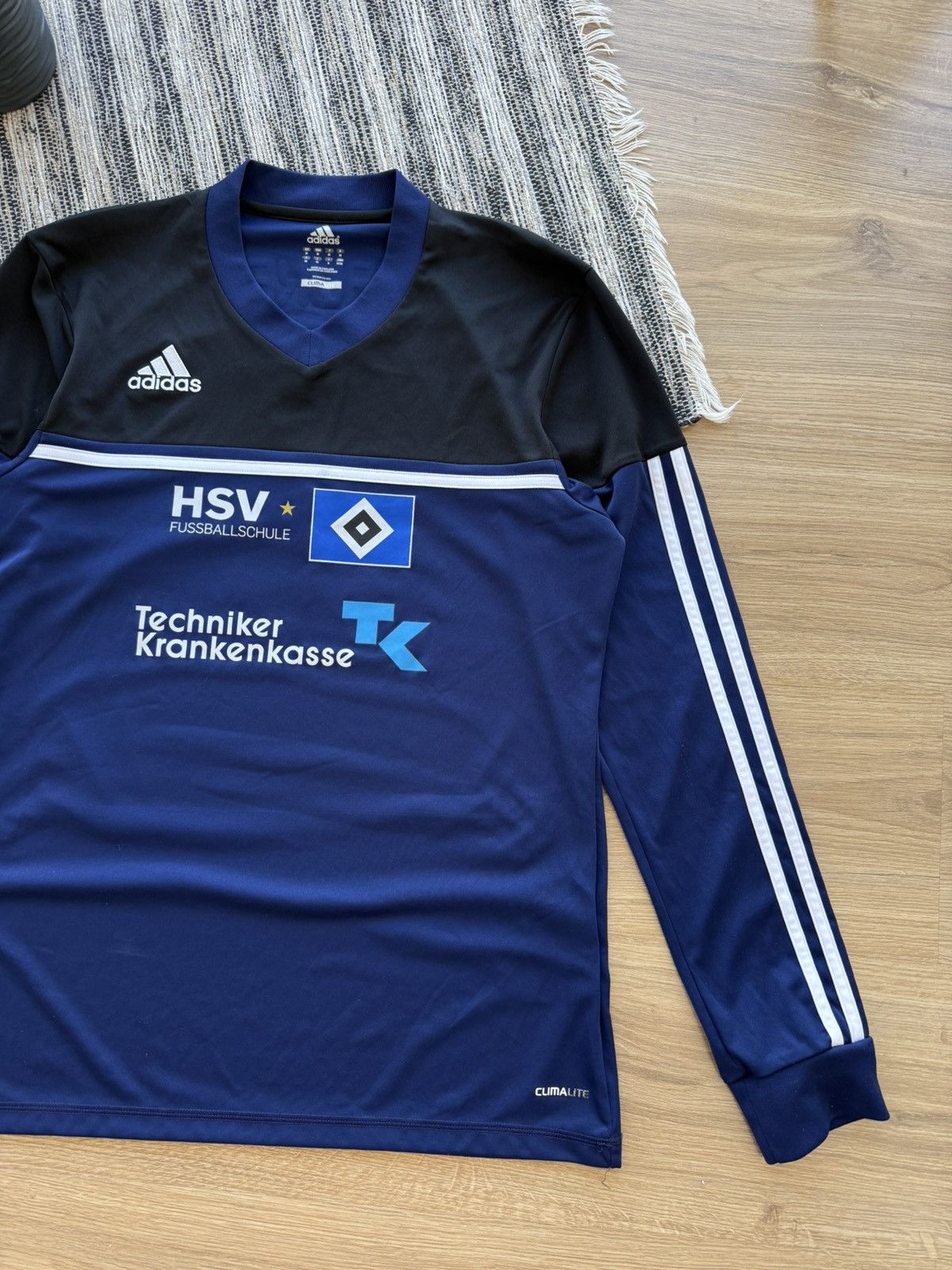 Adidas HAMBURG SV ADIDAS LONG SLEEVE SOOCER JERSEY #7 HAUKE Size US M / EU 48-50 / 2 - 4 Thumbnail