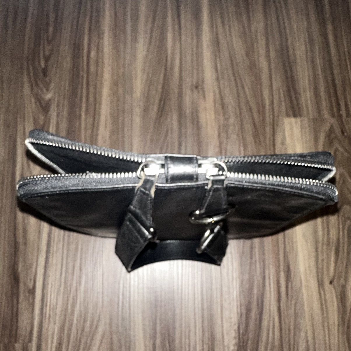 Maison Margiela Minimalism Distressed Maison Margiela Double Zip Leather Bag Size ONE SIZE - 13 Thumbnail