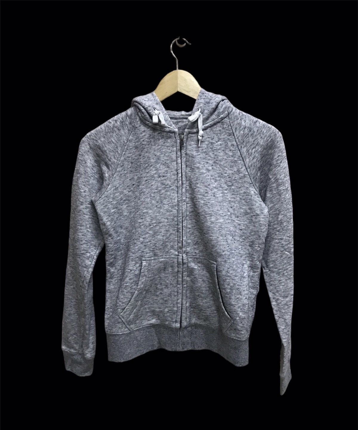 Japanese Brand UNIQLO PLAIN ZIP UP SWEATER HOODIE FOR KIDS Size XXS / US 00 / IT 34 - 1 Thumbnail