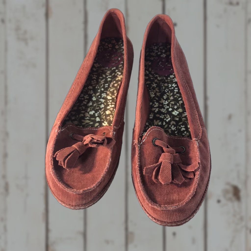 Vintage VINTAGE Rocketdog Women's Canvas Loafers Flat Slip On Casual Size 10 Red Size US 10 / IT 40 - 1 Thumbnail