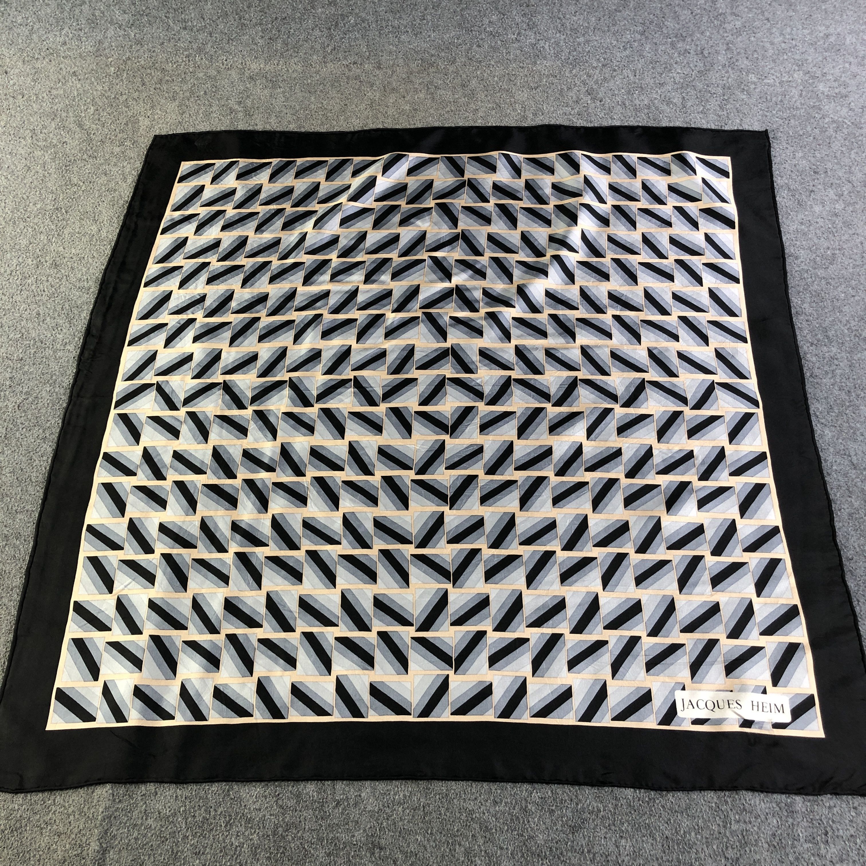 Japanese Brand Jacques Heim Abstract Hand Rolled Silk Scarf M987 Size ONE SIZE - 2 Thumbnail