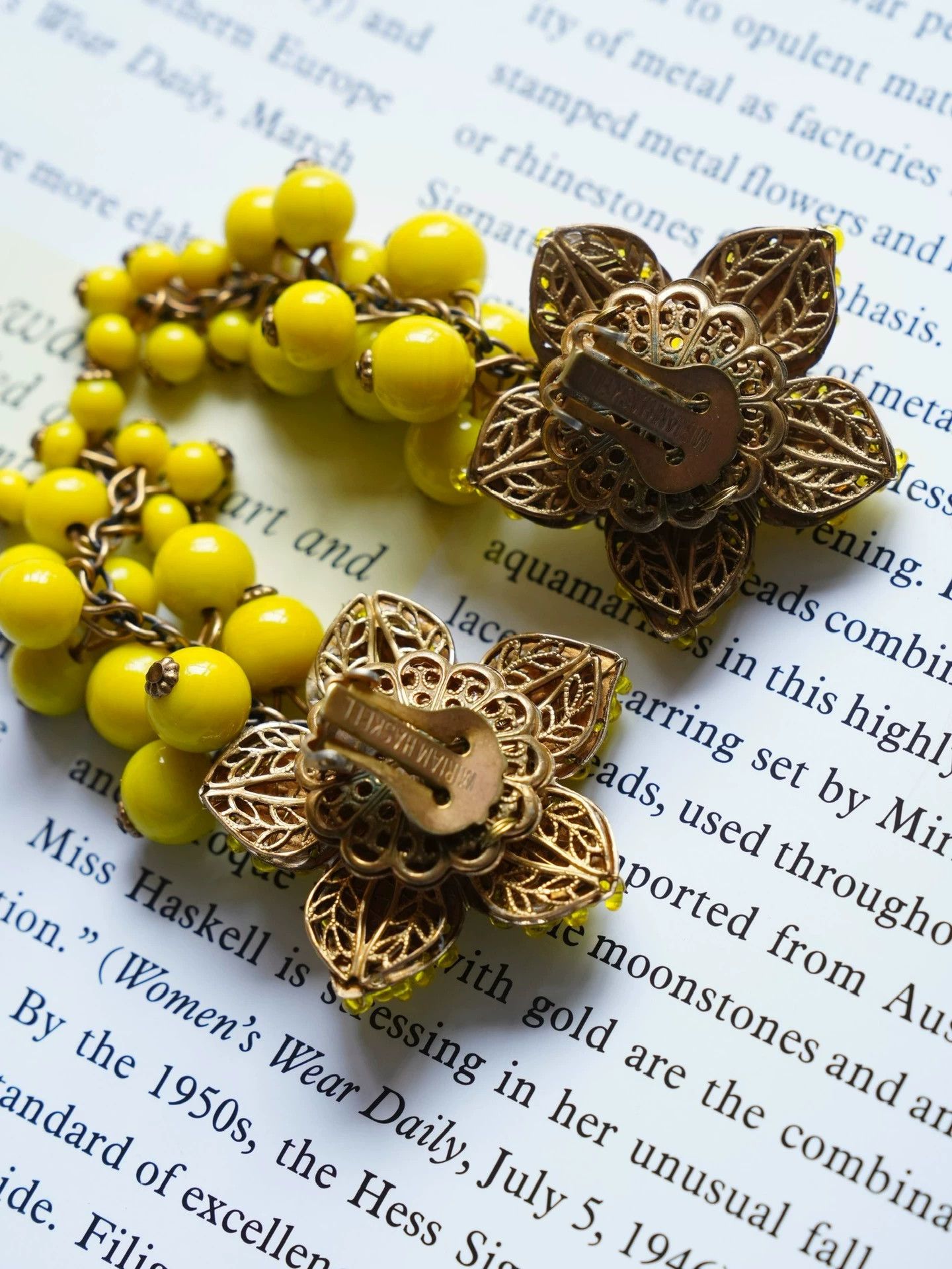 Other Miram Haskell 1940s/50s Yellow Glass Floral Brooch Earring Set Size ONE SIZE - 6 Thumbnail