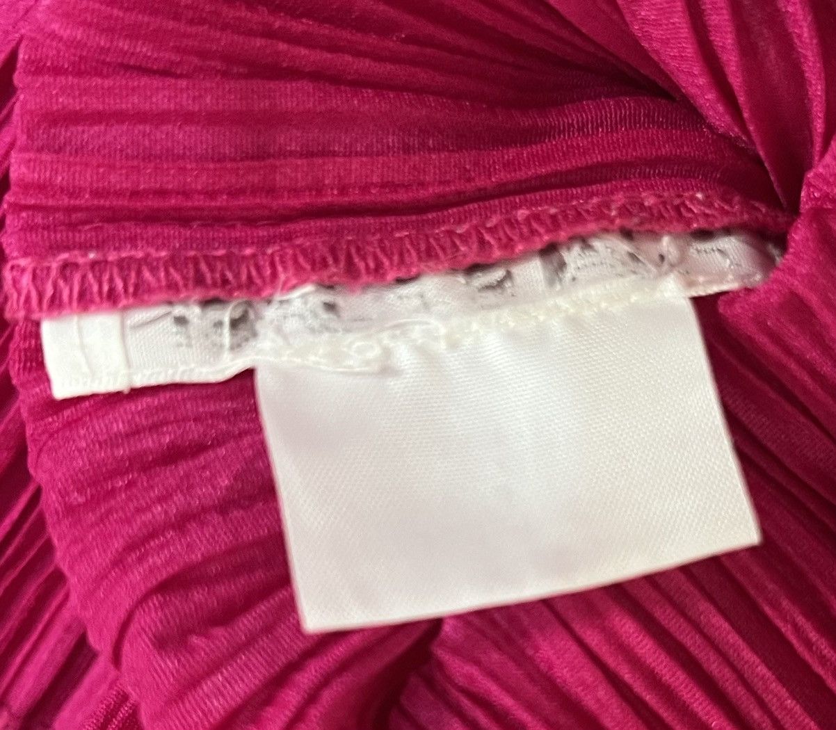 Pleats Please Issey Miyake Vintage issey miyake pleats please hot pink tee Size US S / EU 44-46 / 1 - 4 Thumbnail