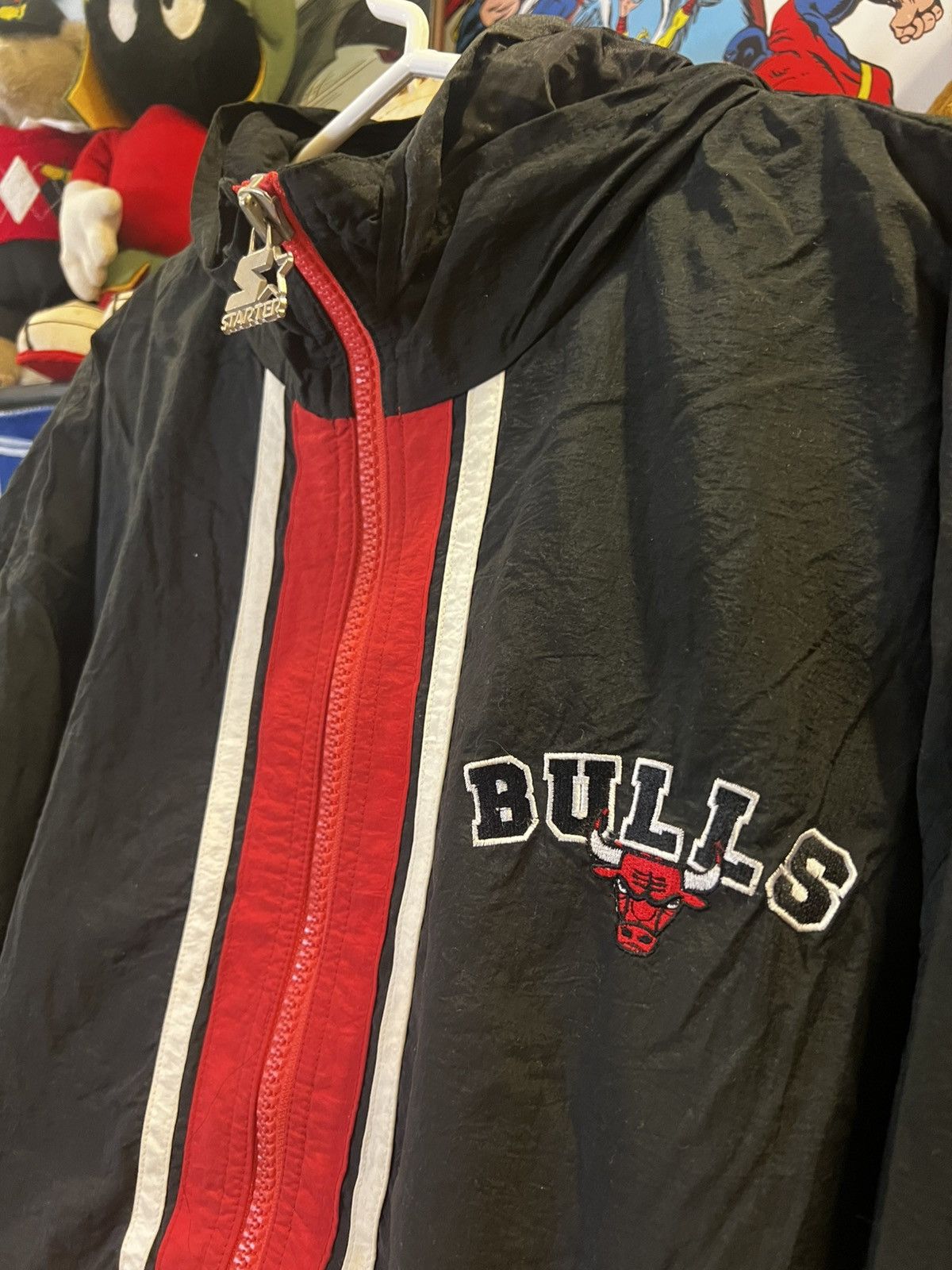 NBA × Starter × Vintage Vintage 1990's Starter Chicago Bulls NBA Hooded Windbreaker Size US L / EU 52-54 / 3 - 3 Thumbnail