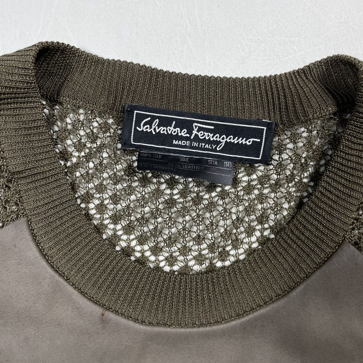 Salvatore Ferragamo SALVATORE FERRAGAMO SLEEVELESS TOP Size S / US 4 / IT 40 - 2 Thumbnail