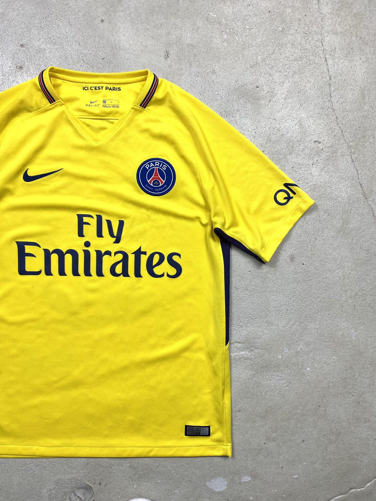 Nike Nike Paris Saint Germain Soccer Jersey T Shirt Hype Y2K Size US M / EU 48-50 / 2 - 4 Thumbnail