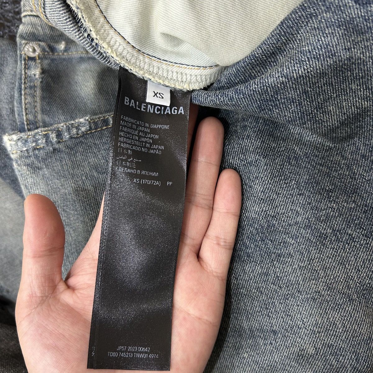 Balenciaga Balenciaga Mud Destroy Baggy Denim Size US 32 / EU 48 - 4 Thumbnail