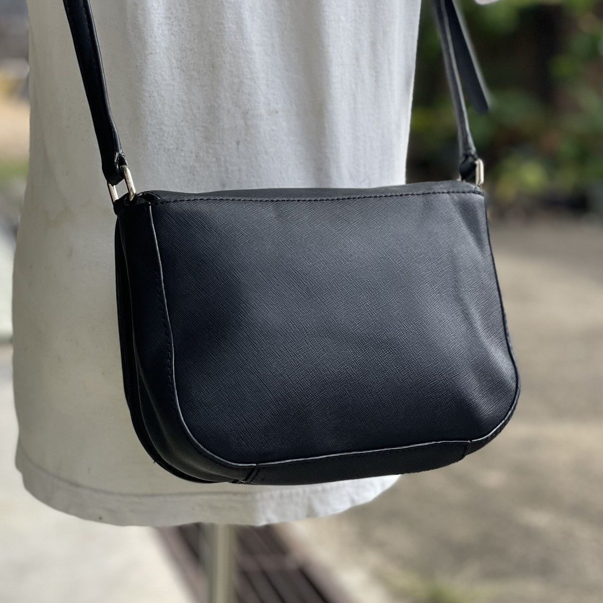 Jack Spade Kate Spade Black Leather Crossbody Size ONE SIZE - 7 Thumbnail