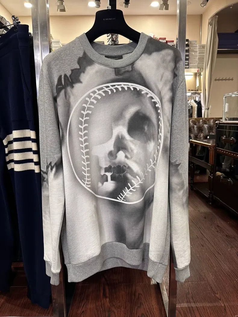 Givenchy Givenchy Baseball Print Hoodie Gray Size US M / EU 48-50 / 2 - 1 Thumbnail