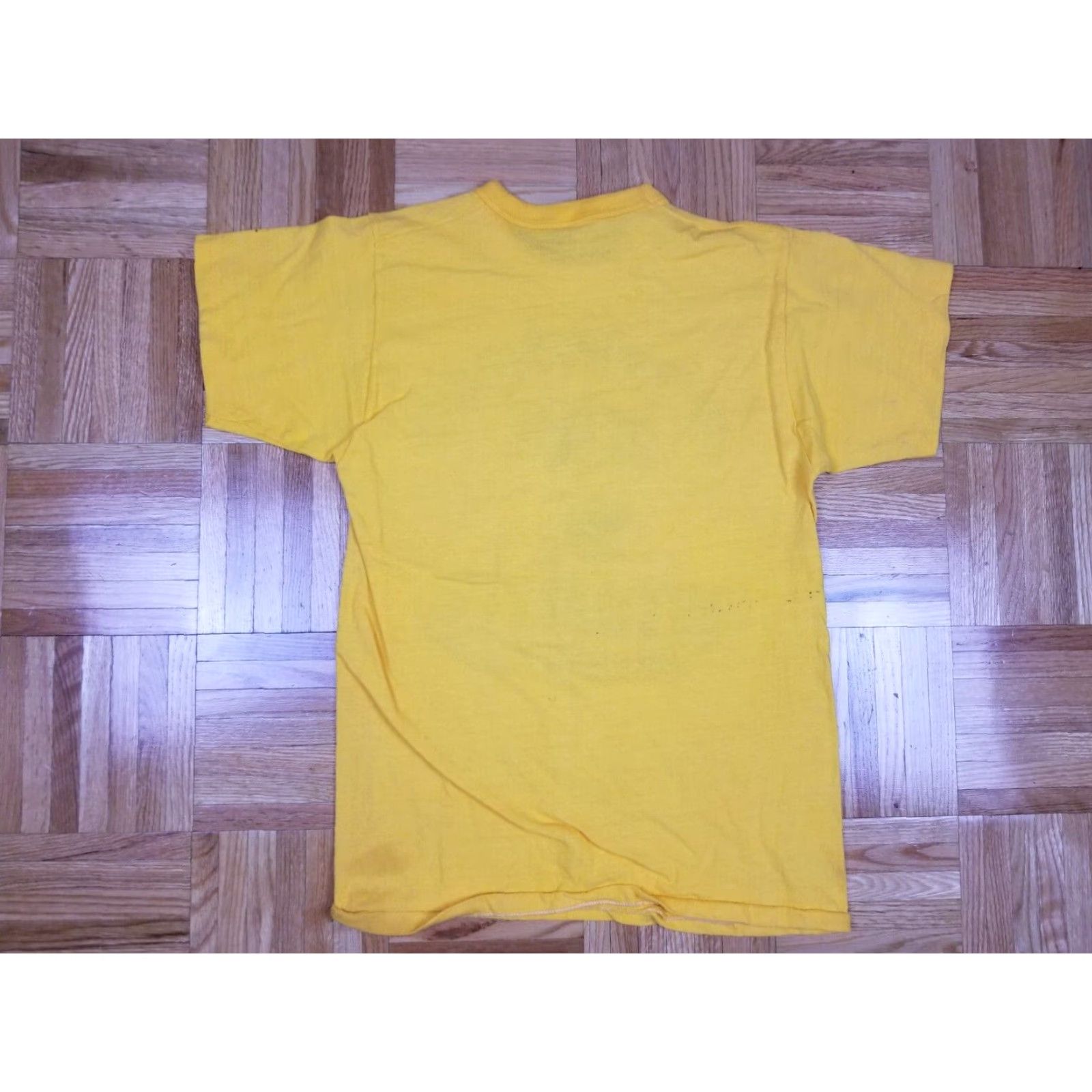 Vintage VINTAGE Russell Yellow T-Shirt Mens Short Sleeve Crew Neck 70s Action News WTAJ TV 10 Promo Size S Small USA Band Retro Rock Tropical USA Size US S / EU 44-46 / 1 - 8 Thumbnail