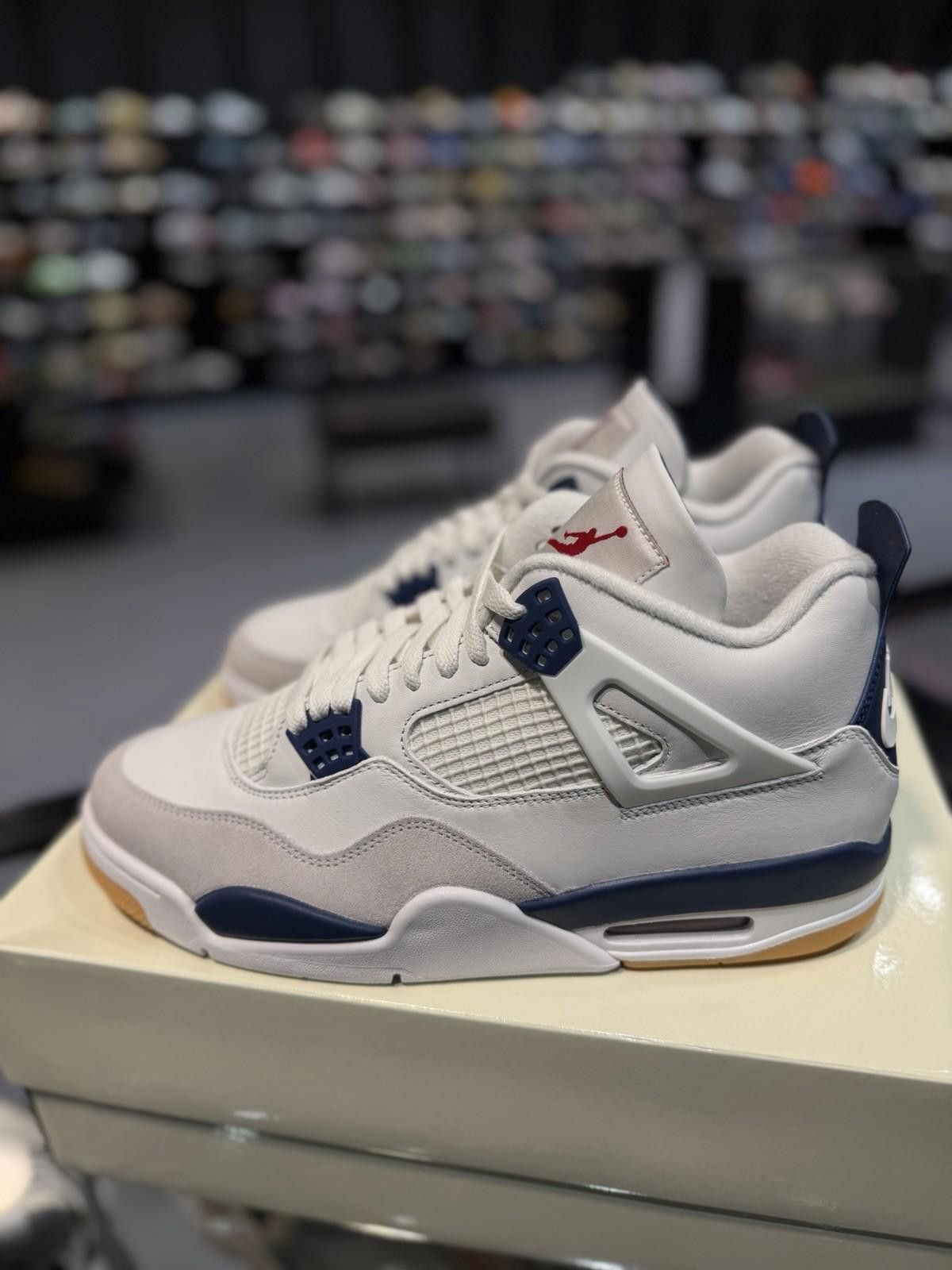 Jordan Brand Size 10.5 Mens - Nike SB x Air Jordan 4 Retro SP Navy Size US 10.5 / EU 43-44 - 4 Thumbnail