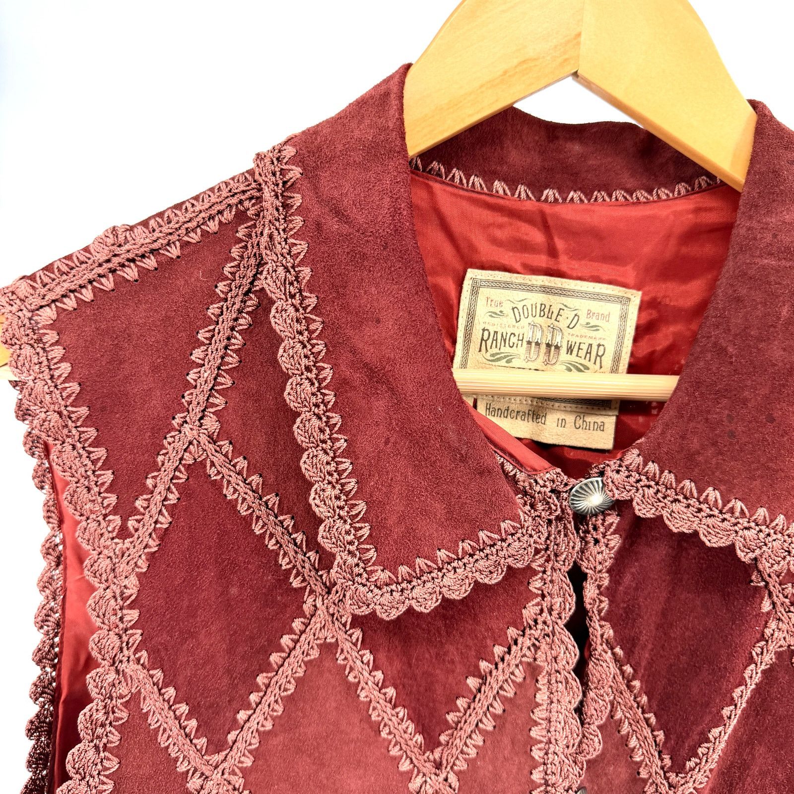 Double D Ranch Vintage 90s Maroon Genuine Suede Concho Button Vest Size M / US 6-8 / IT 42-44 - 2 Thumbnail