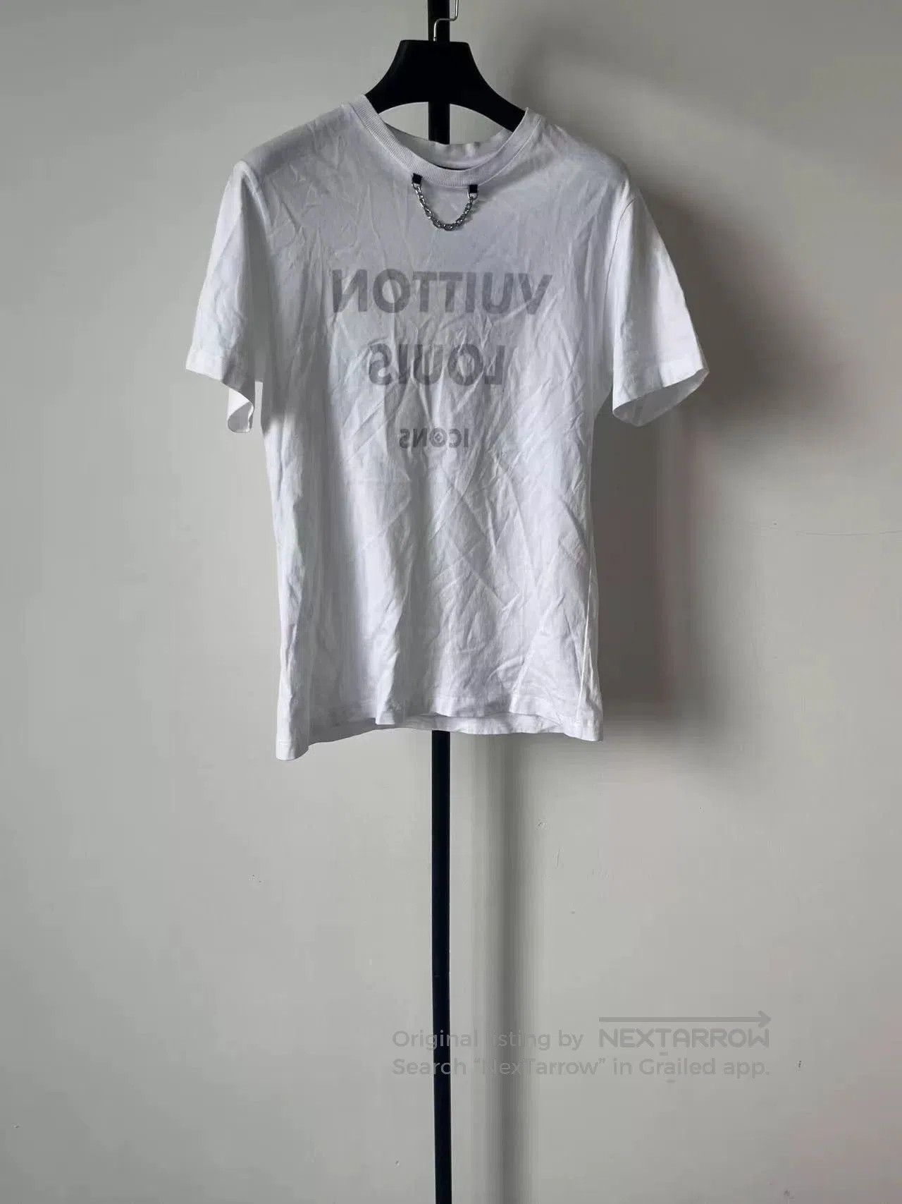 Louis Vuitton Louis Vuitton Chain Print Short Sleeve T-shirt. Size S / US 4 / IT 40 - 1 Thumbnail