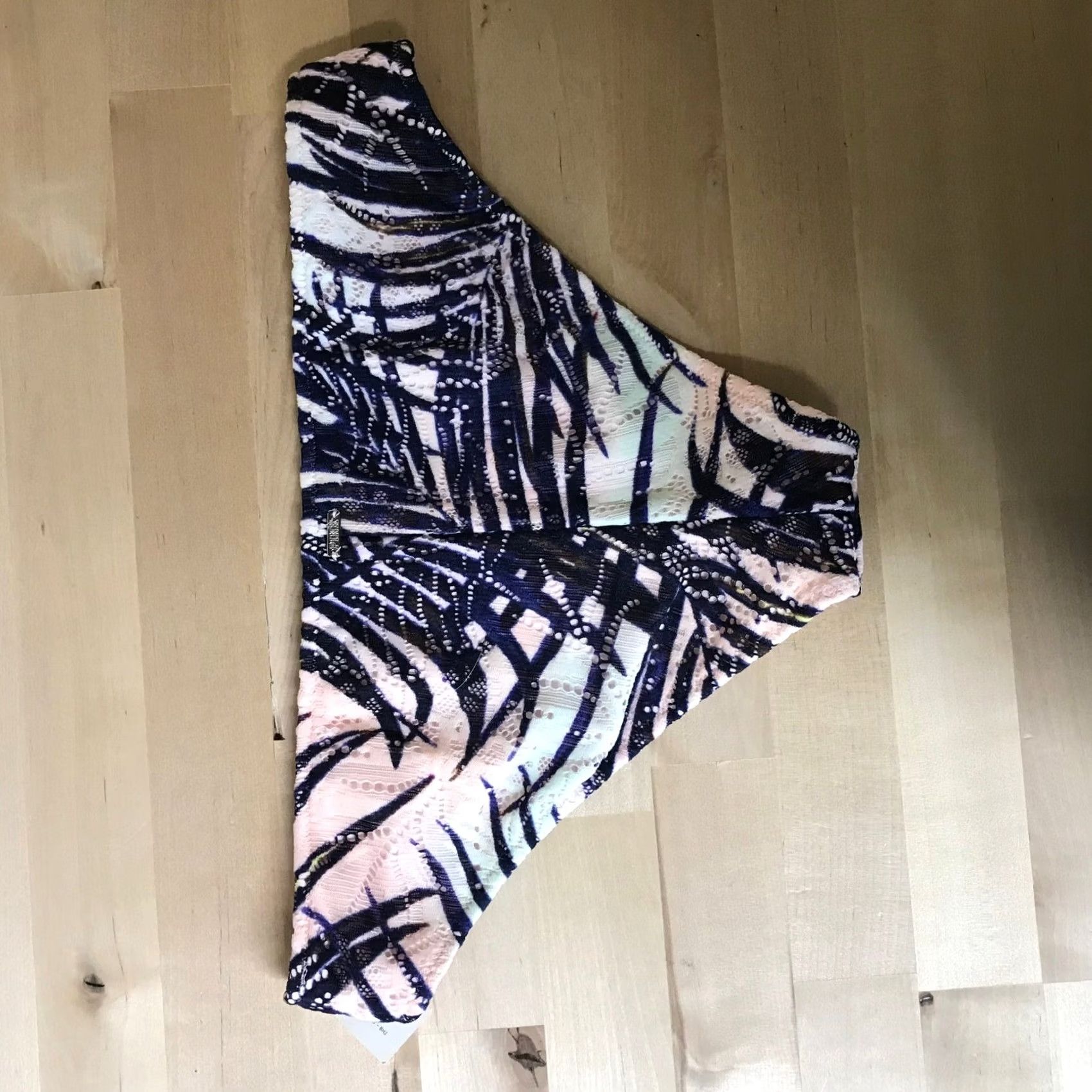 Vintage PINK Victoria's Secret Bikini Bottom S Navy Pink Tropical Lace Mini NWT Size 28" / US 6 / IT 42 - 3 Thumbnail