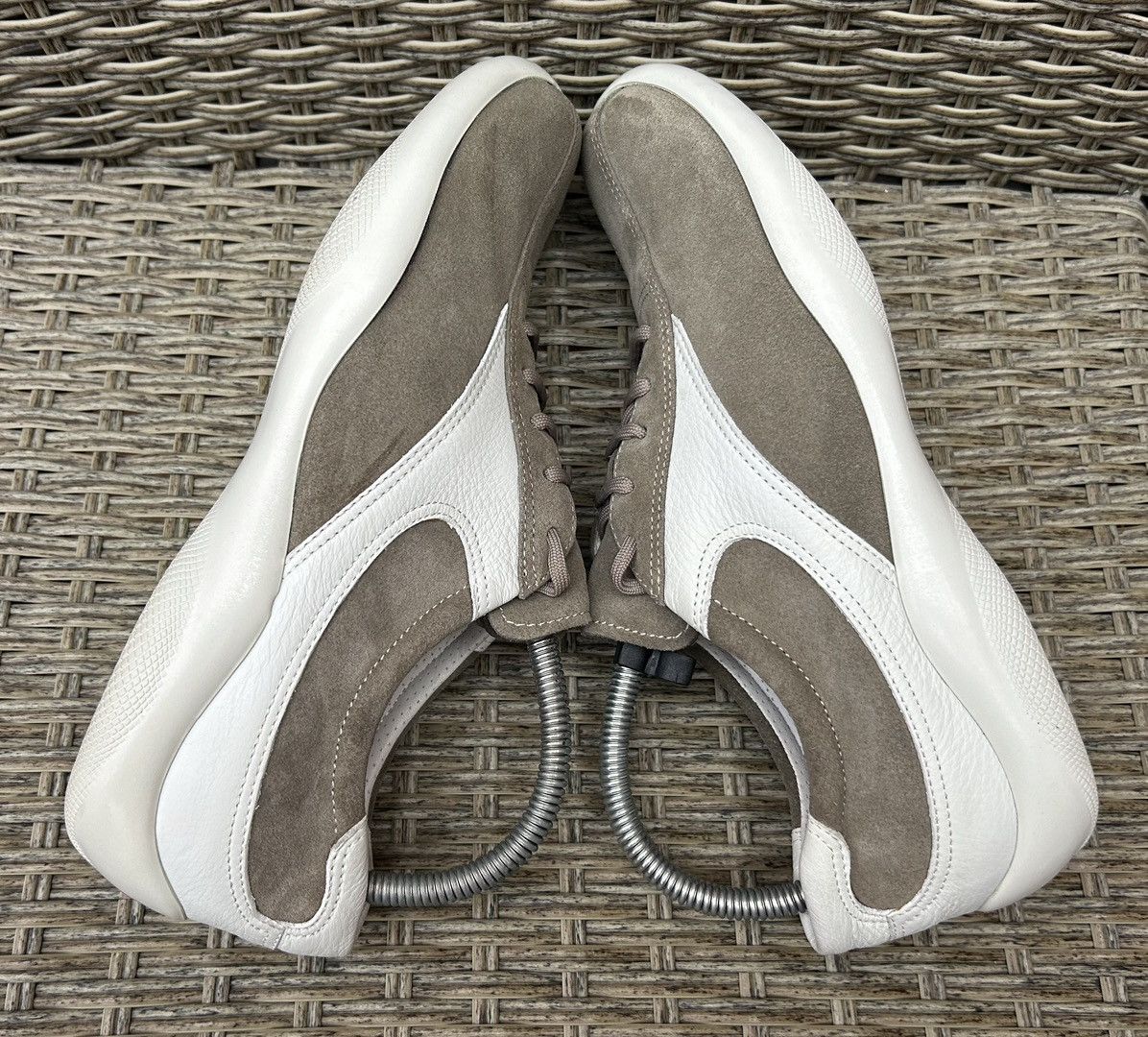 Prada × Vintage Vintage Prada Sport Two Tone Low-Top Beige Trainers 39.5 Size US 6 / EU 39 - 4 Thumbnail