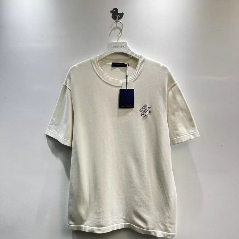 Louis Vuitton Louis Vuitton Pin Embroidered Logo Short Sleeve Size US XXL / EU 58 / 5 - 1 Thumbnail