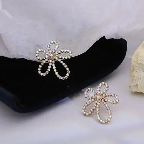 Other Women's Colorful Crystal Flower Stud Earrings Size ONE SIZE - 3 Thumbnail
