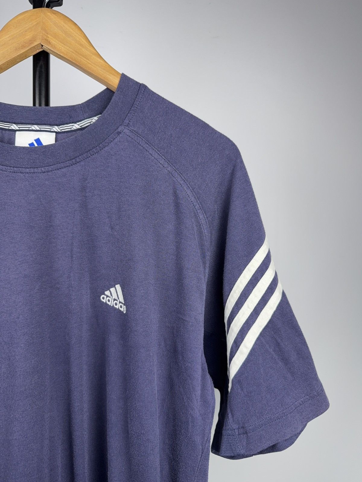 Adidas 90d Retro Adidas Y2K Performance Three Stripe Tee Faded Size US L / EU 52-54 / 3 - 3 Thumbnail