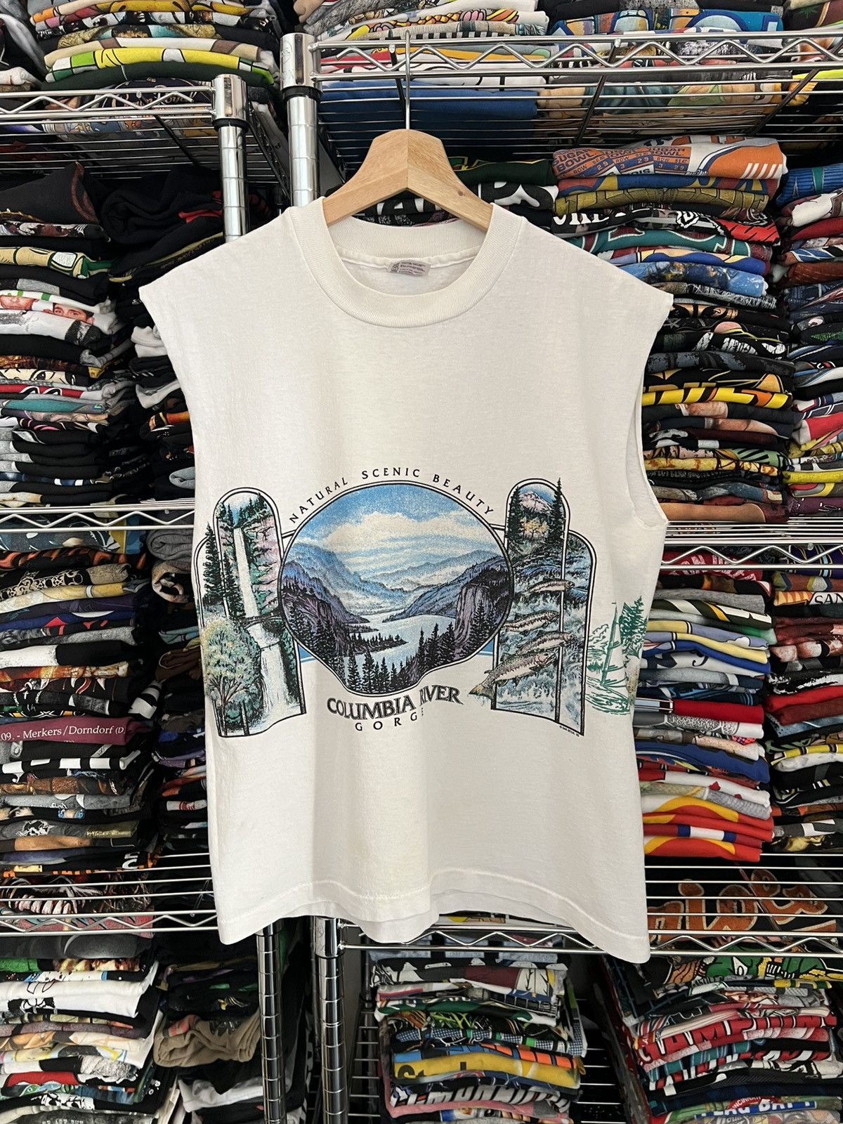 1992 Columbia River Natural Scenic Beauty Art Nature Tee