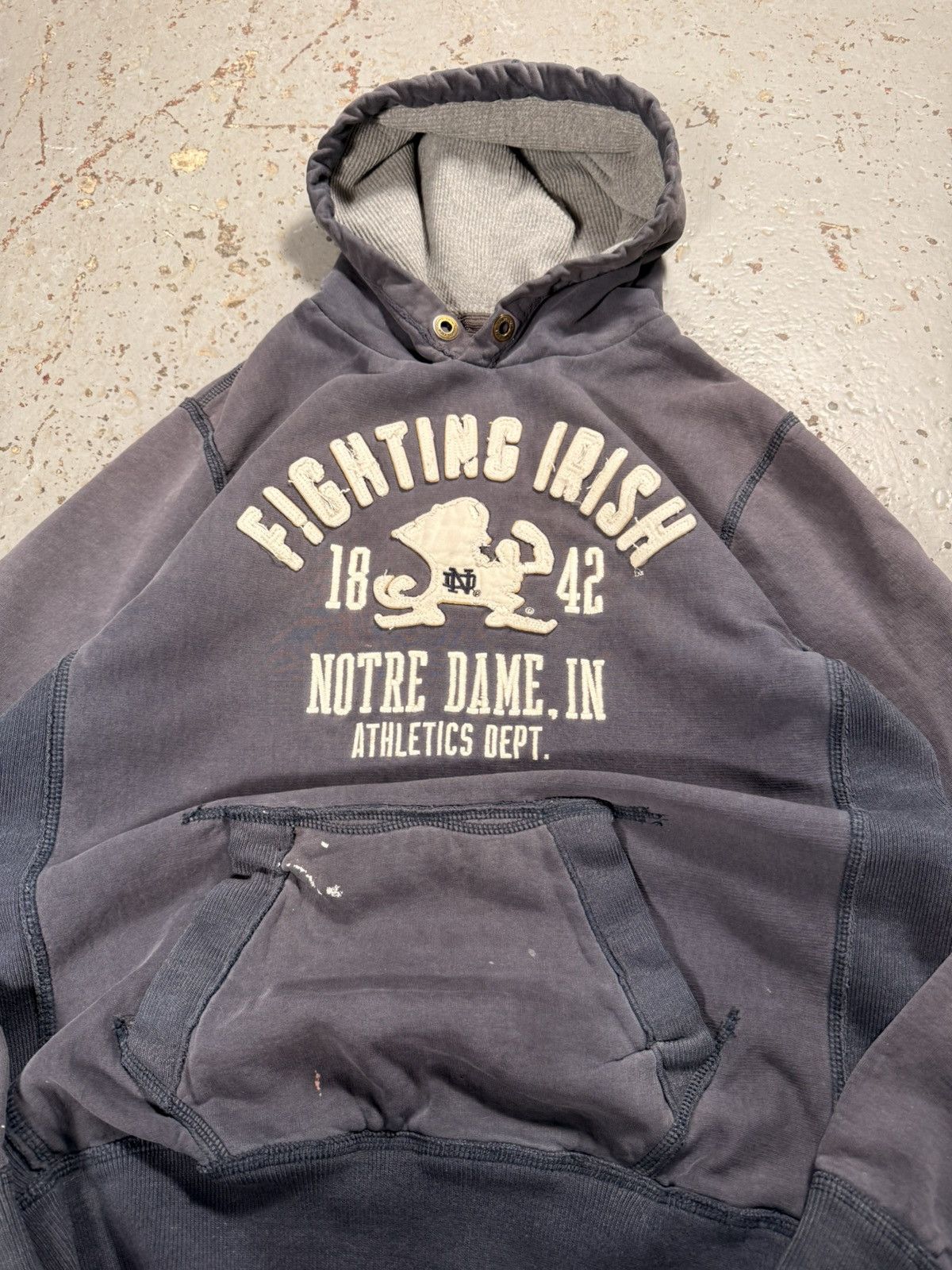 Other Vintage Distressed Sun Faded Notre Dame College Hoodie Size US M / EU 48-50 / 2 - 3 Thumbnail