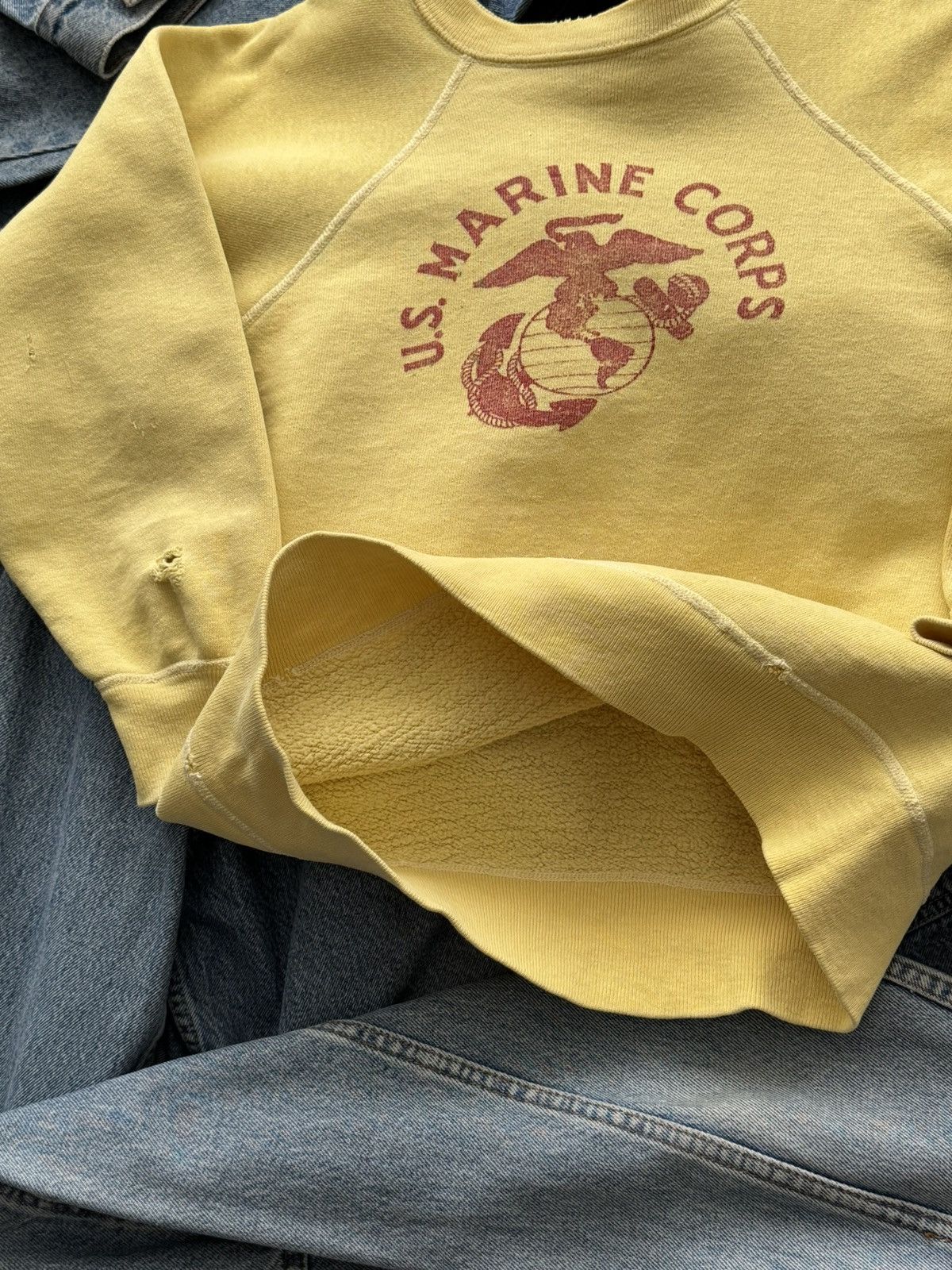 Vintage 1950s Vintage US Marine Corps Stenciled Raglan Sweatshirt Size US S / EU 44-46 / 1 - 6 Thumbnail