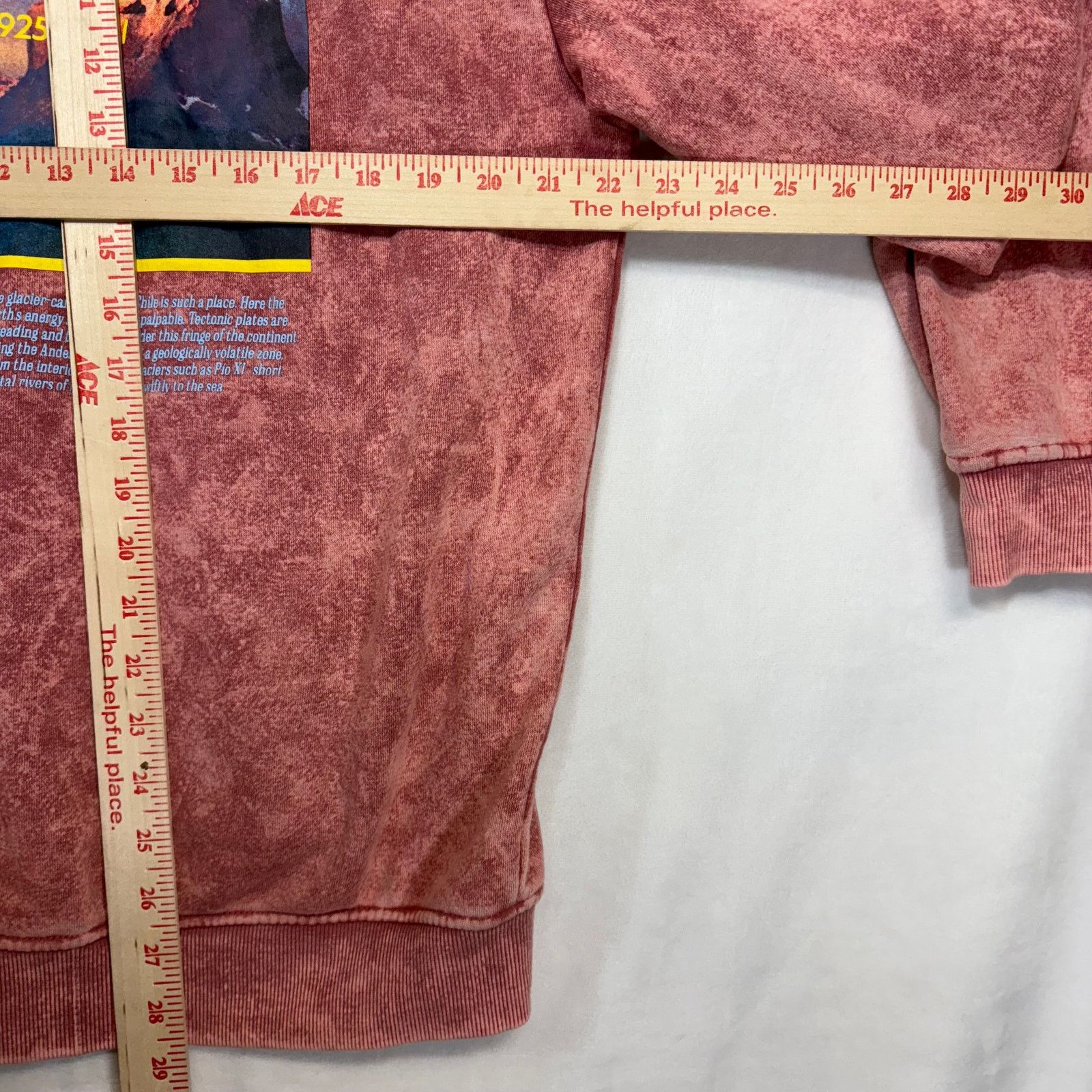 Other National Geographic L Hoodie Pink Acid Wash Patagonia Chile Size US L / EU 52-54 / 3 - 9 Thumbnail
