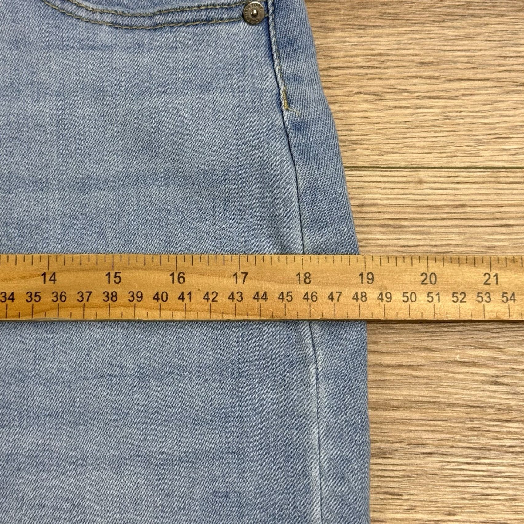 Denime OAT New York Shirt Denim Midi Front Split Light Wash Blue 10 Womens Cotton Blend A-Line Midi Denim Shirt Size L / US 10 / IT 46 - 7 Thumbnail