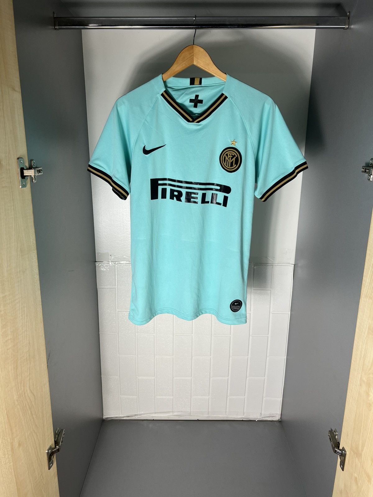 Nike VINTAGE NIKE FC INTER MILAN ITALY SOCCER JERSEY RETRO Y2K Size US M / EU 48-50 / 2 - 7 Thumbnail