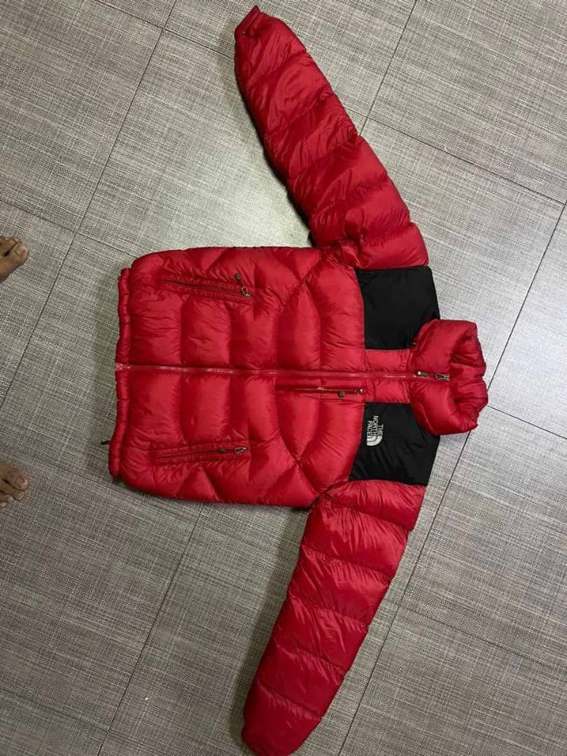 image of The North Face 800 Puffer Jacket in Black Red, Men's (Size Medium)