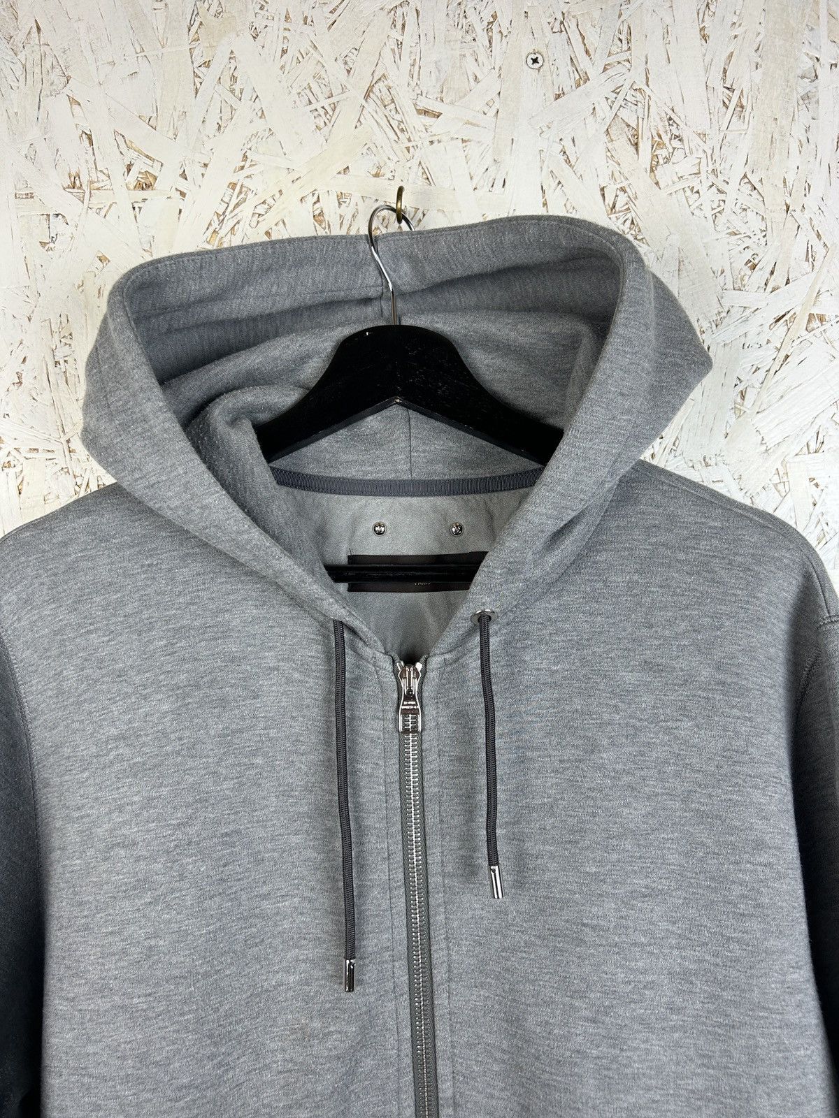 Louis Vuitton Louis Vuitton Logo Zippered Zip Hoodie Grey XL Size US XL / EU 56 / 4 - 2 Thumbnail
