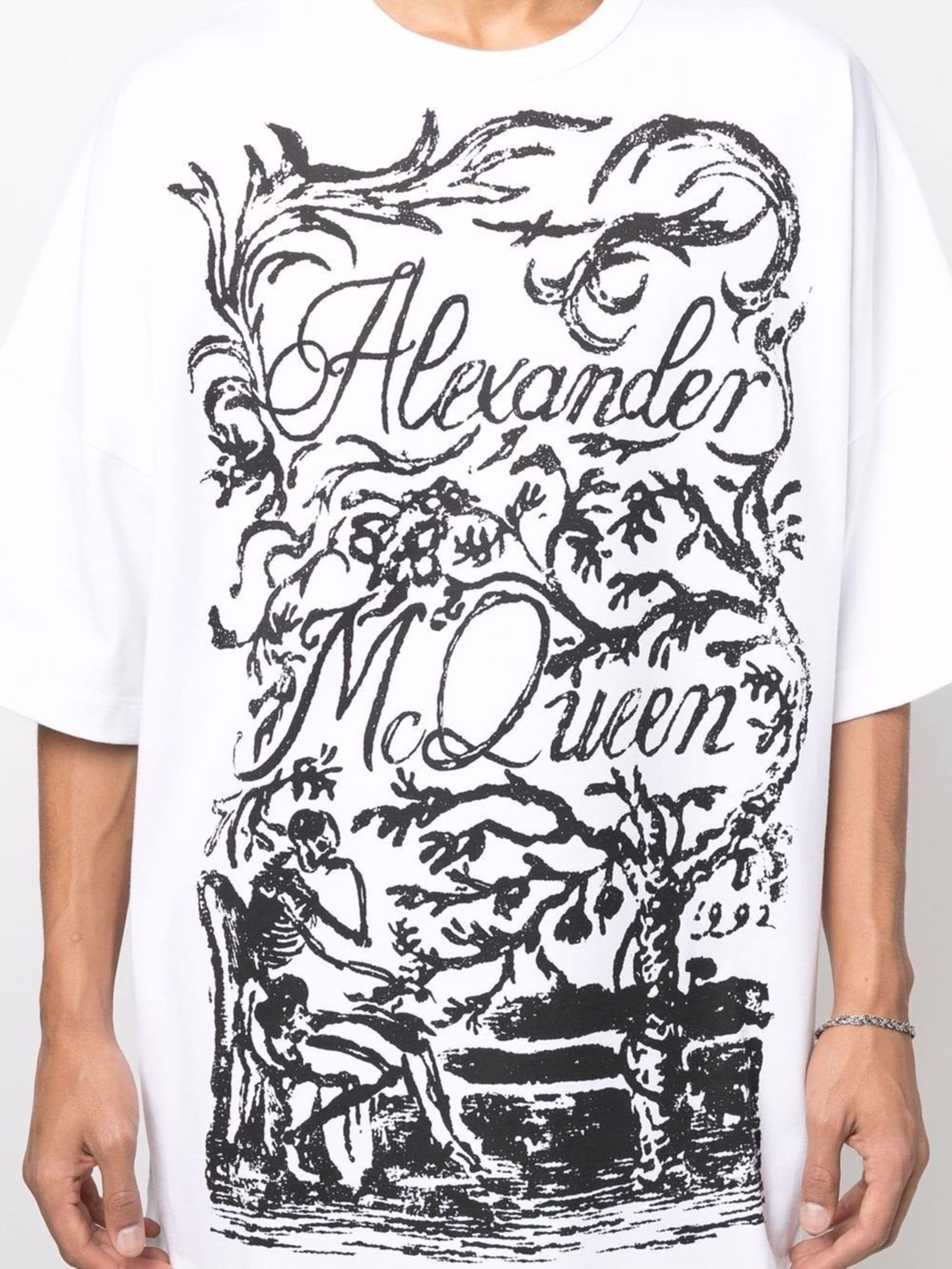Alexander McQueen o1y1024 T-Shirt In White Size US XL / EU 56 / 4 - 5 Thumbnail