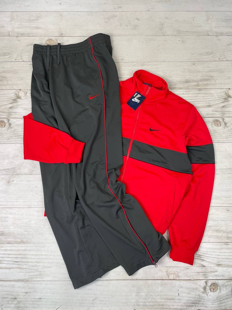 Nike Nike NSW Tracksuit Jacket and Pants Baggy 00s Swoosh Size US XL / EU 56 / 4 - 1 Thumbnail