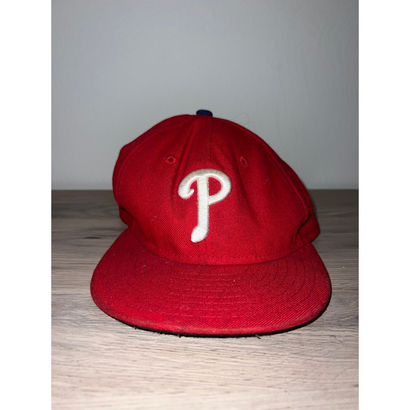 MLB MLB Phillies Hat Philadelphia Baseball Cap Headwear 6 3/8 Size 30 - 1 Thumbnail