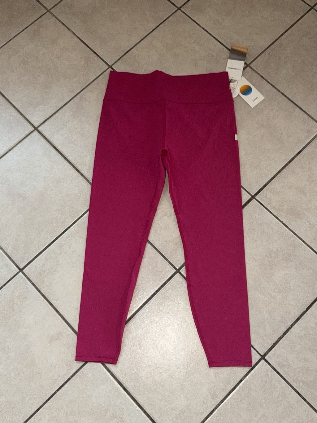Vuori VUORI ALL THE FORM LEGGING 25” BRIGHT VIOLET COLOR Sz XL NWT Size 36" / US 14 / IT 50 - 5 Thumbnail