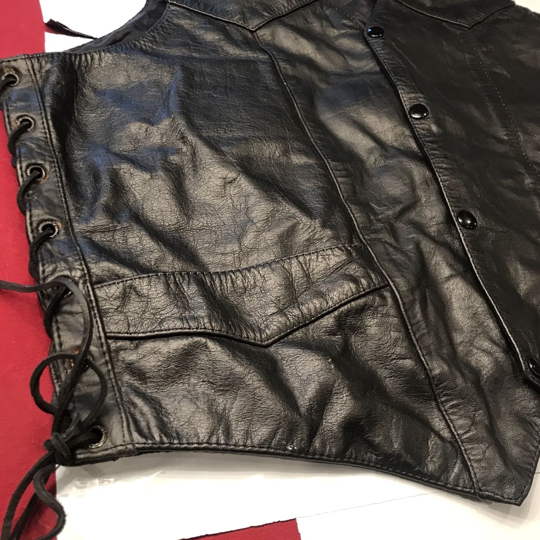 Harley Davidson Harley-Davidson BLACK Leather BIKER VEST 2XL Size 50 Snaps Lace Up Nylon Lined Mens Vest Side Lacing Pockets HD Patch Back Vintage Size US XXL / EU 58 / 5 - 5 Thumbnail